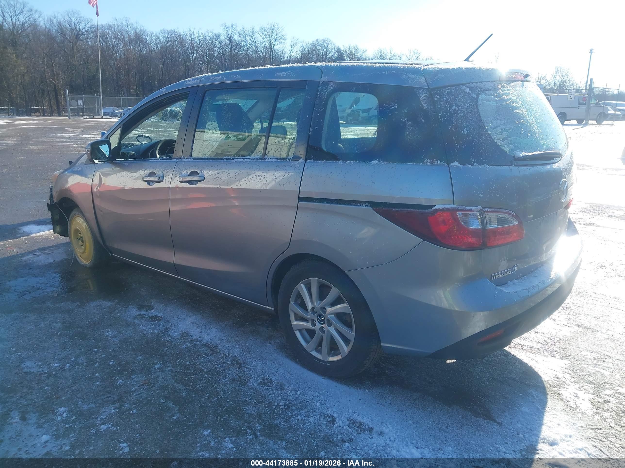 MAZDA MAZDA5 image 3