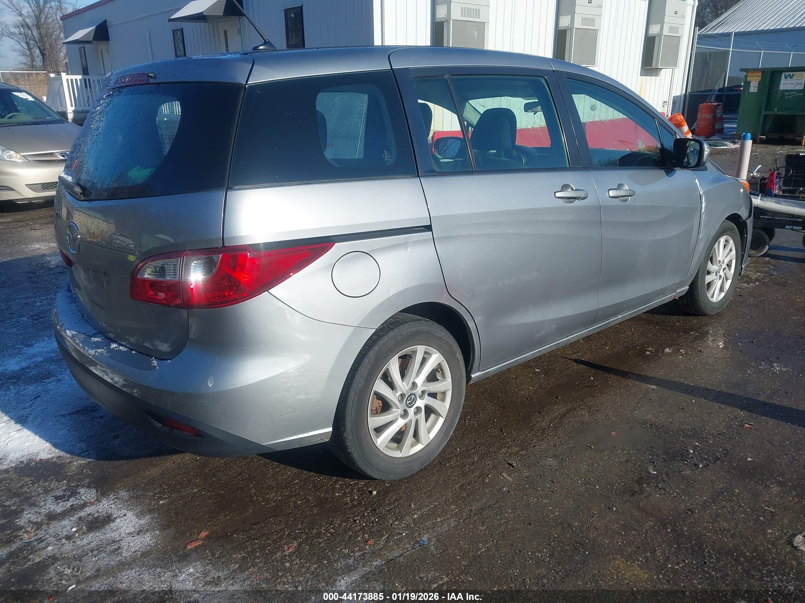 MAZDA MAZDA5 image 4