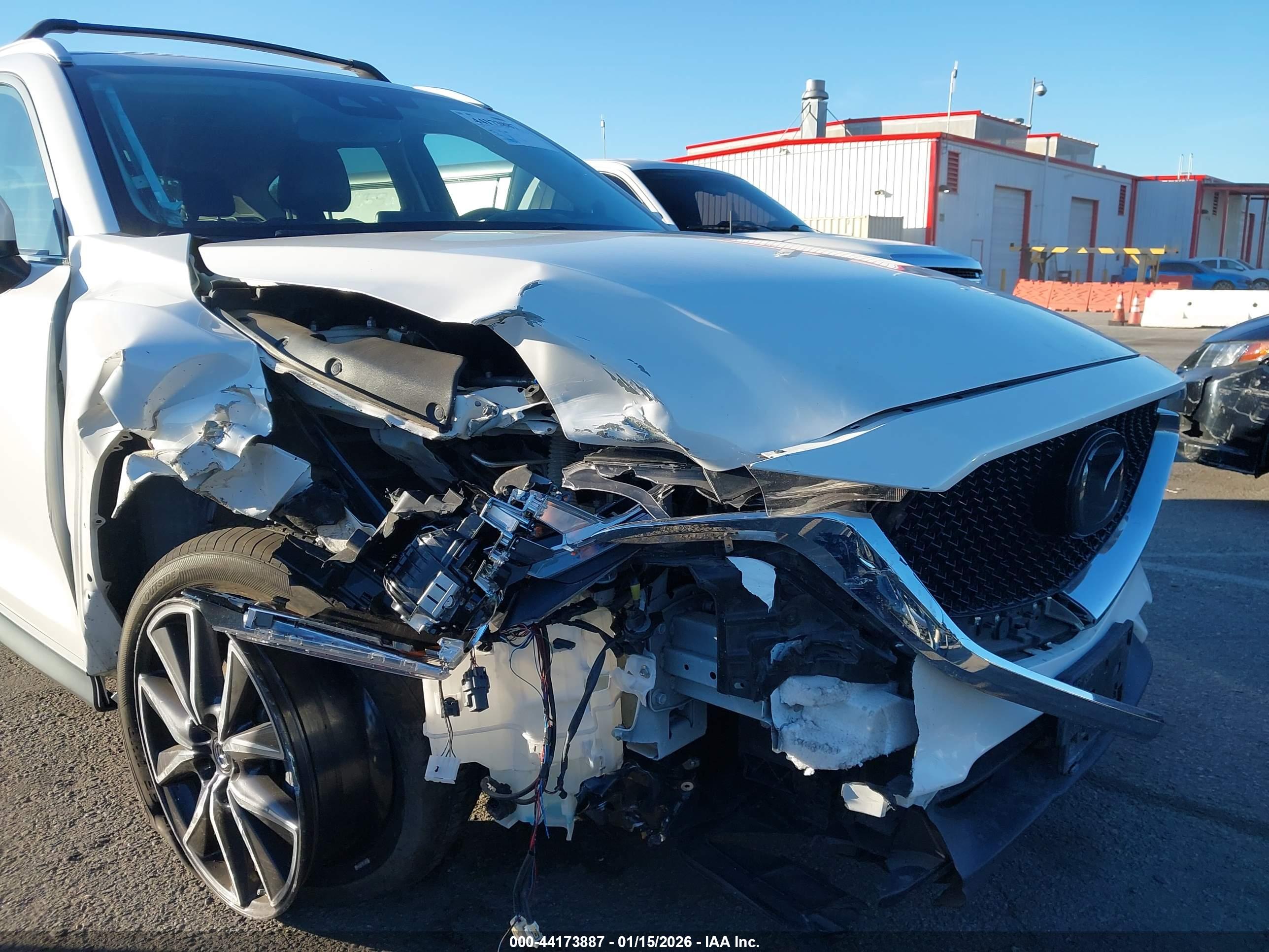 MAZDA CX-5 image 6