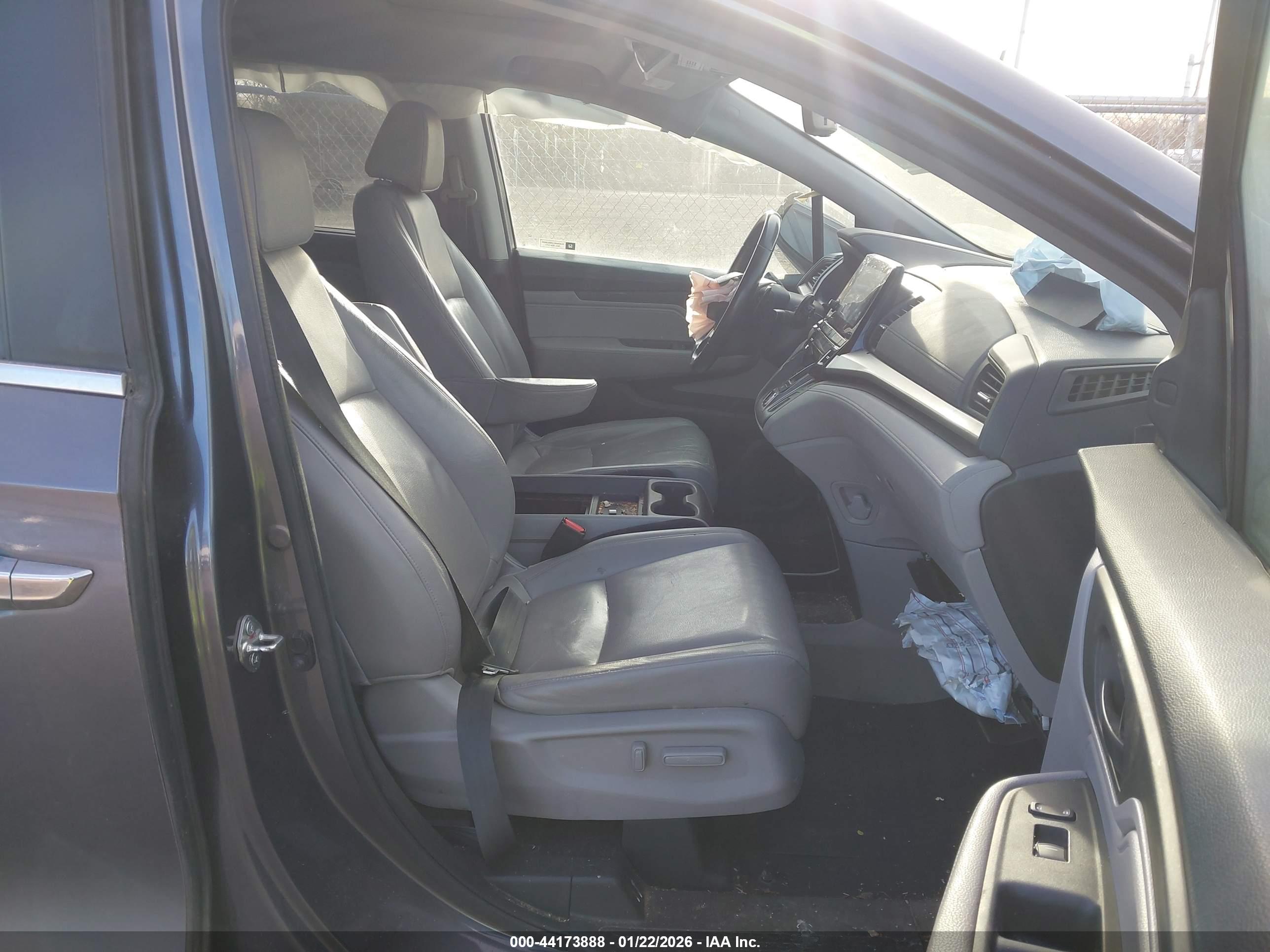 HONDA ODYSSEY image 5