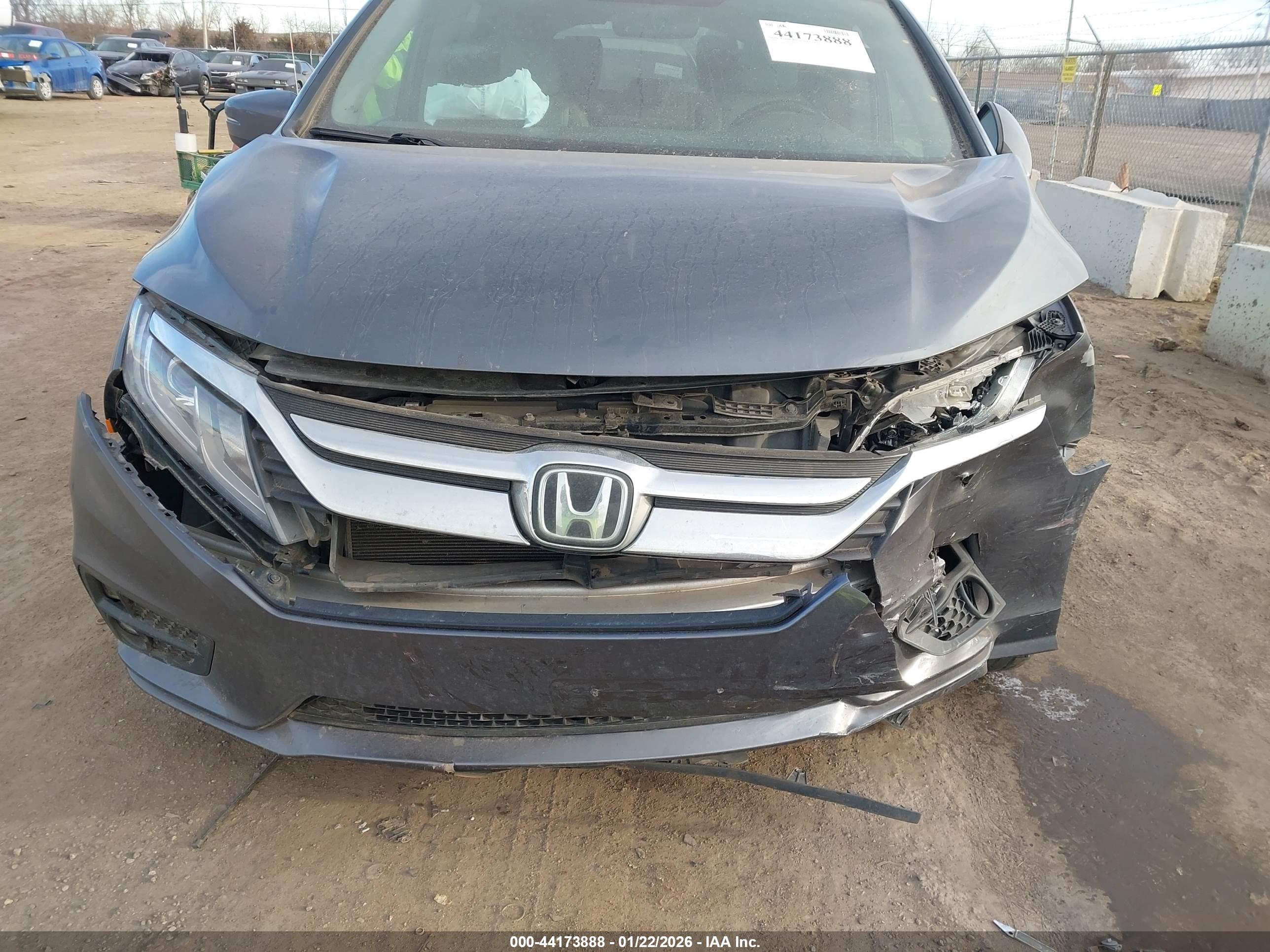 HONDA ODYSSEY image 6