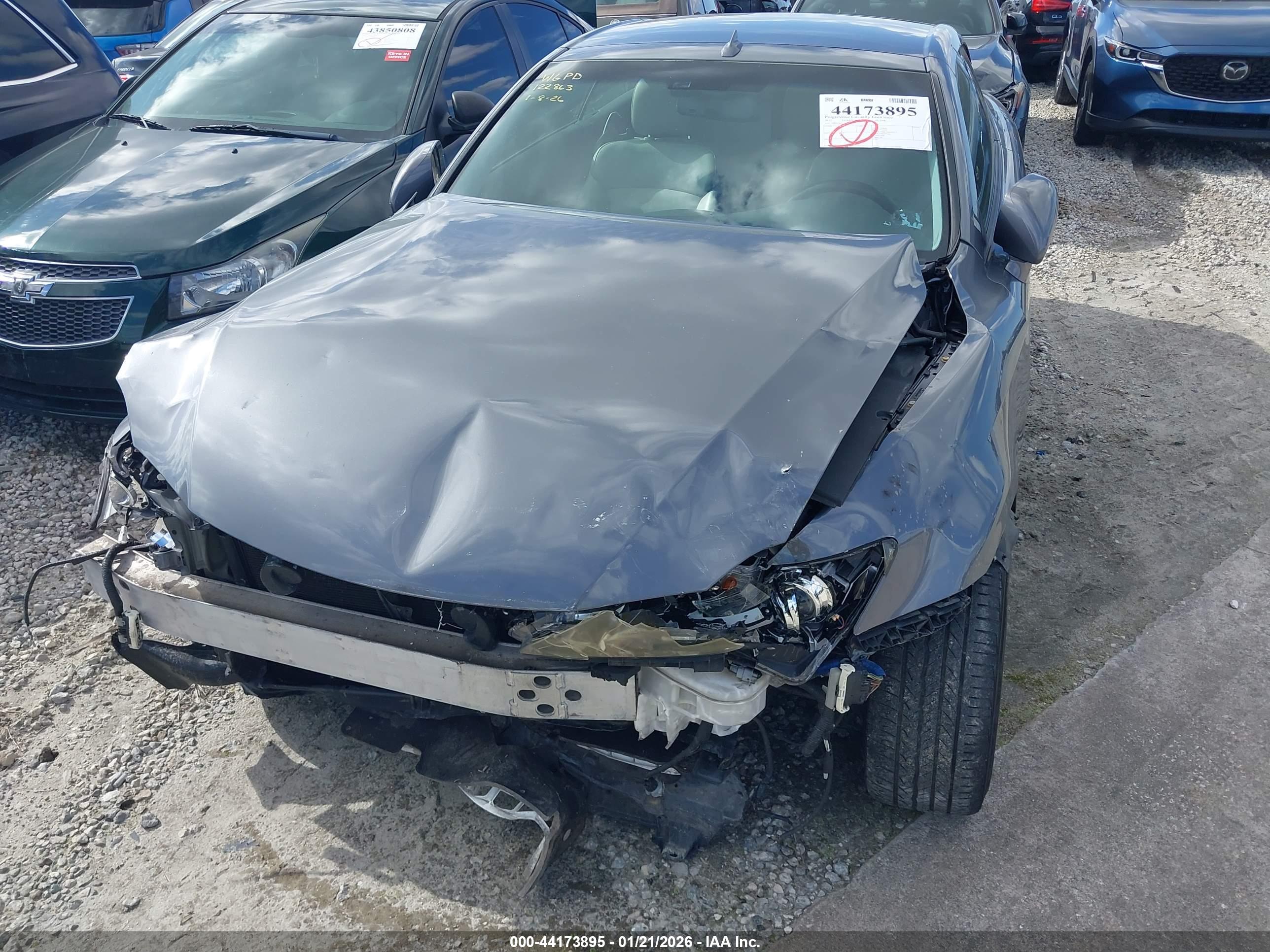 LEXUS IS image 6
