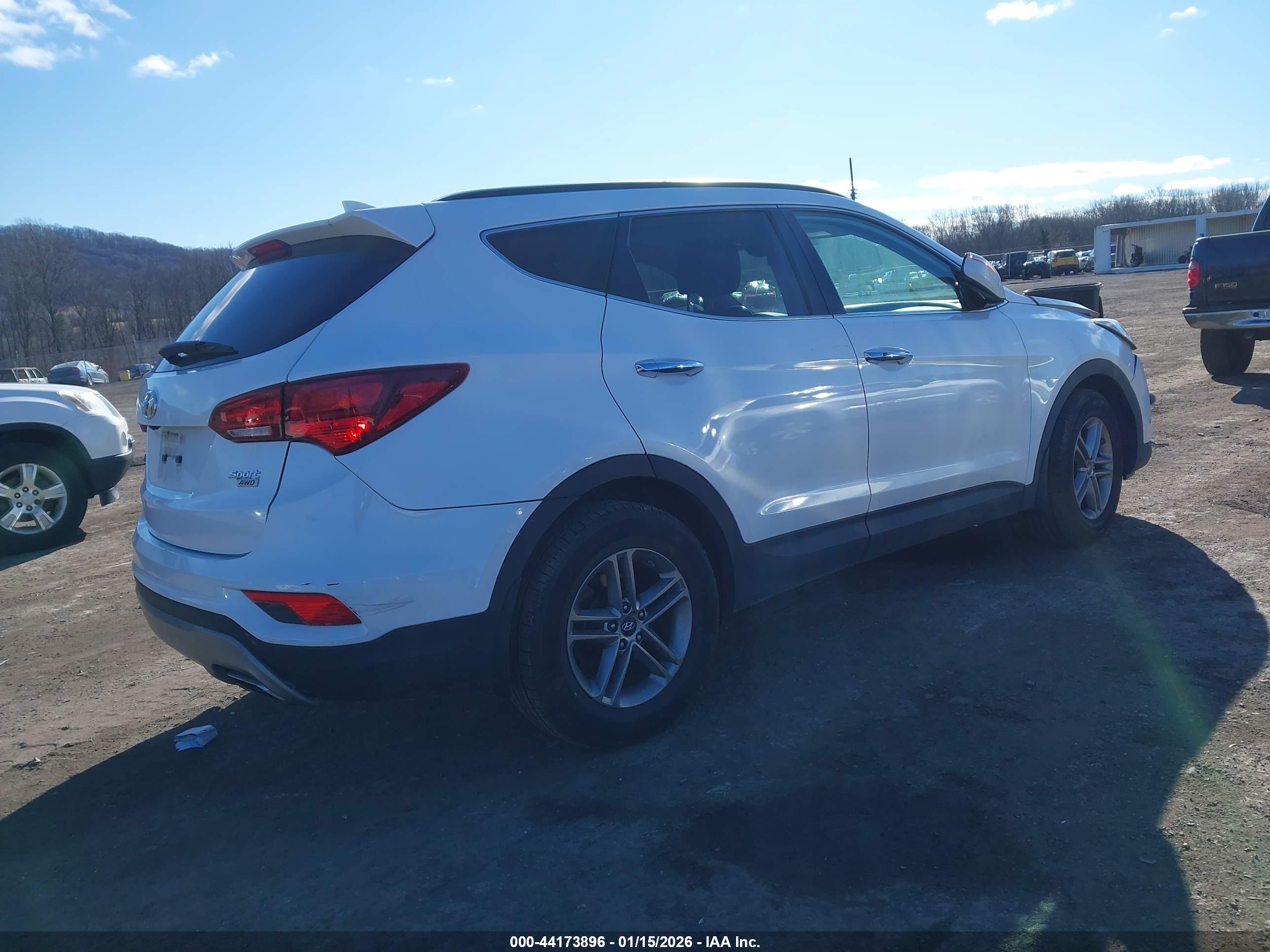 HYUNDAI SANTA image 4