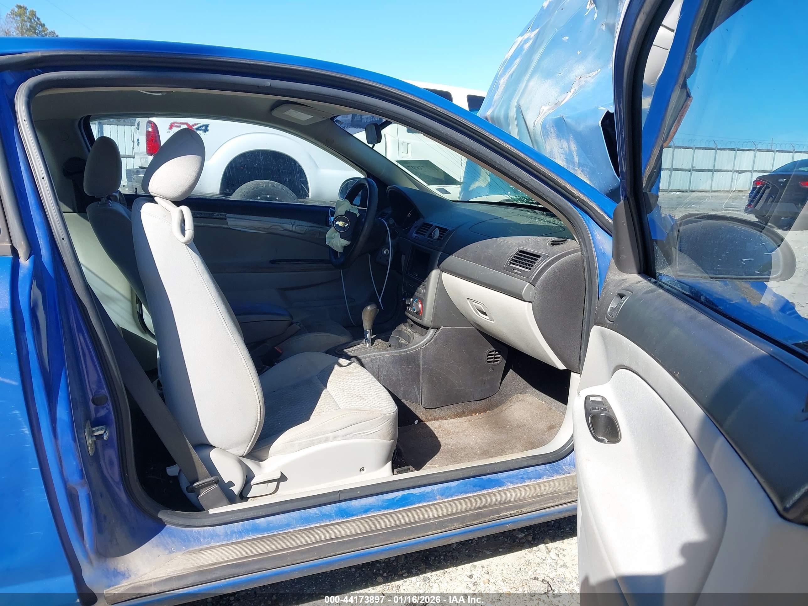 CHEVROLET COBALT image 5