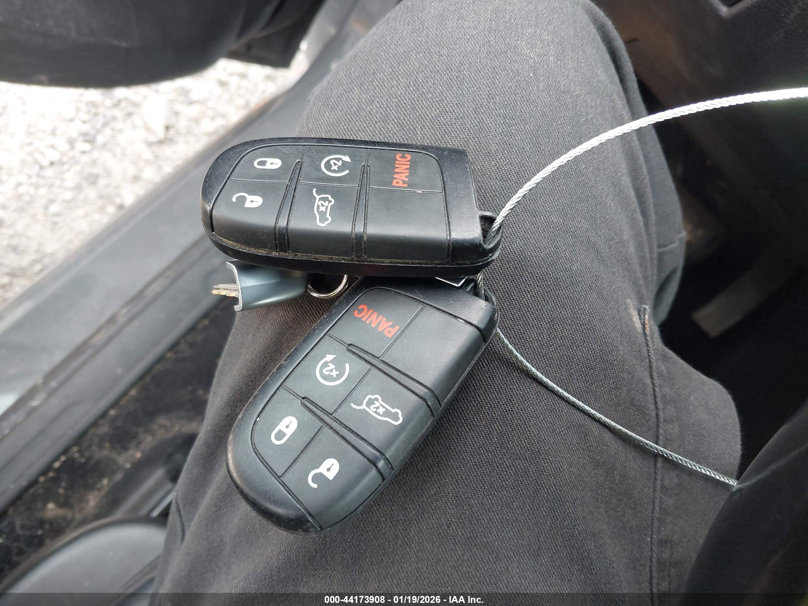 JEEP GRAND image 11