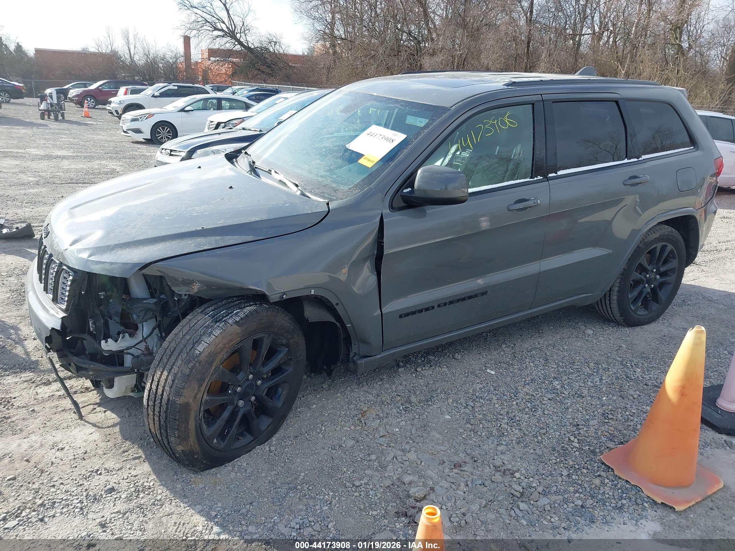 JEEP GRAND image 2