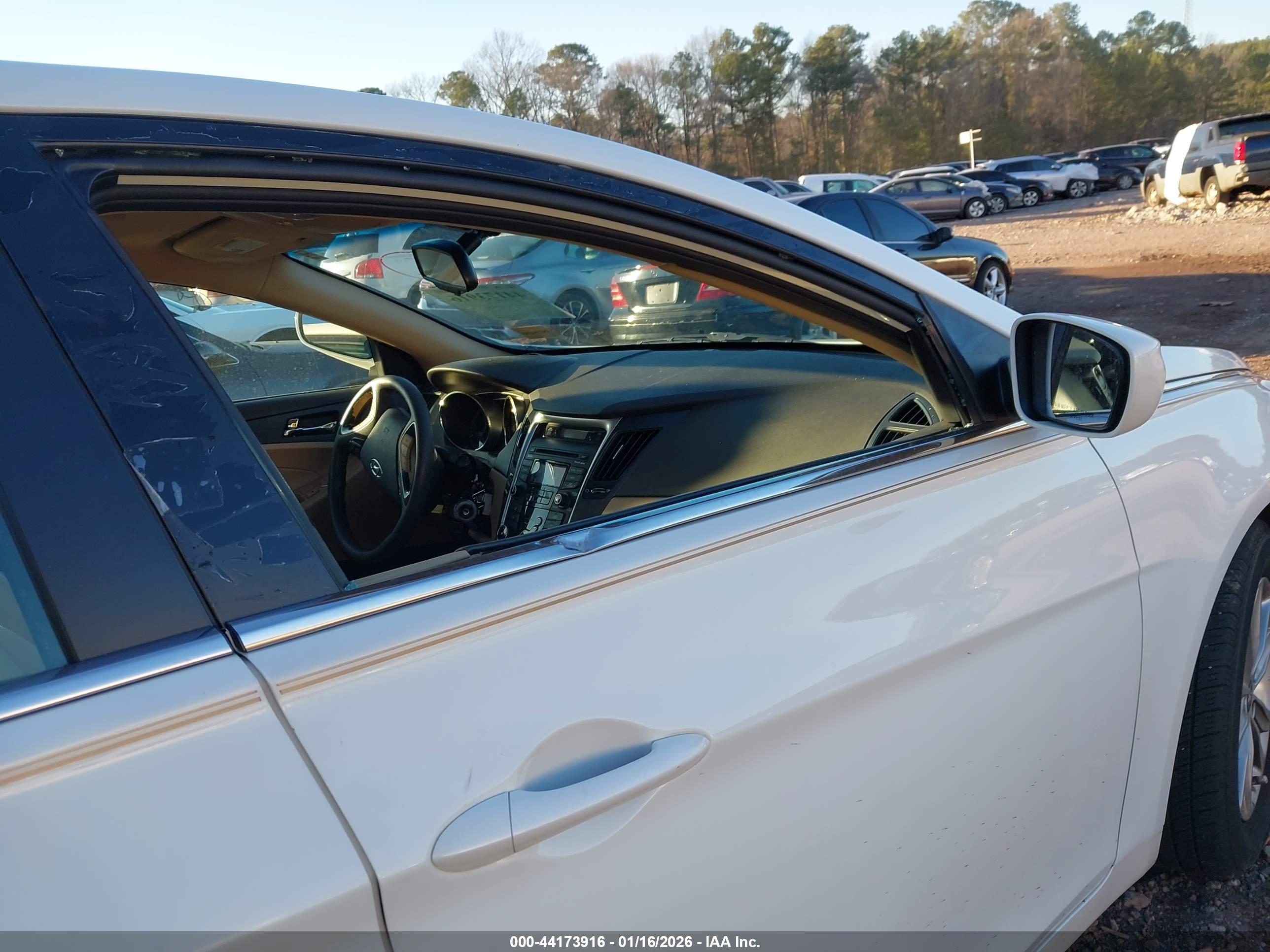 HYUNDAI SONATA image 6