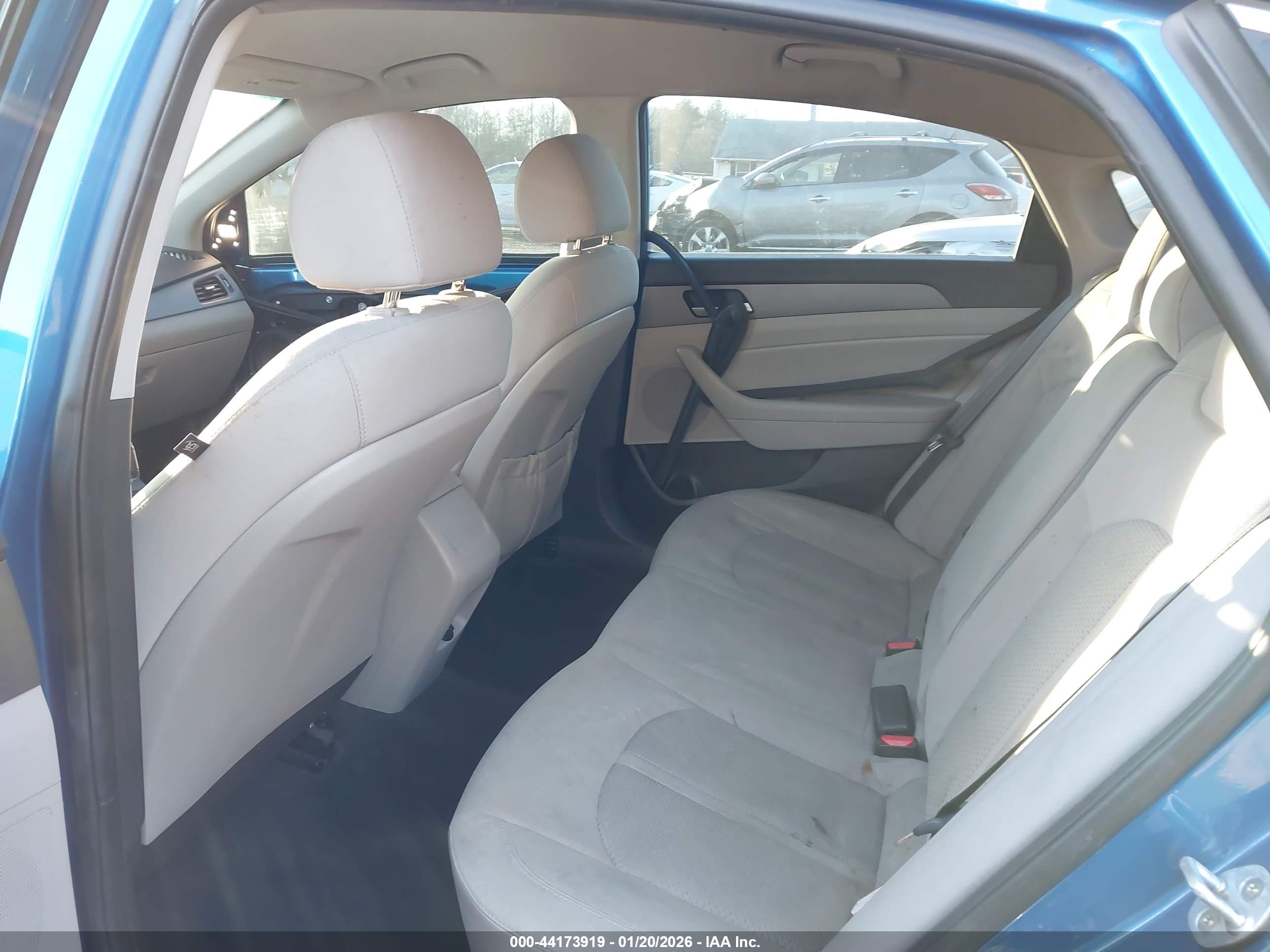 HYUNDAI SONATA image 8