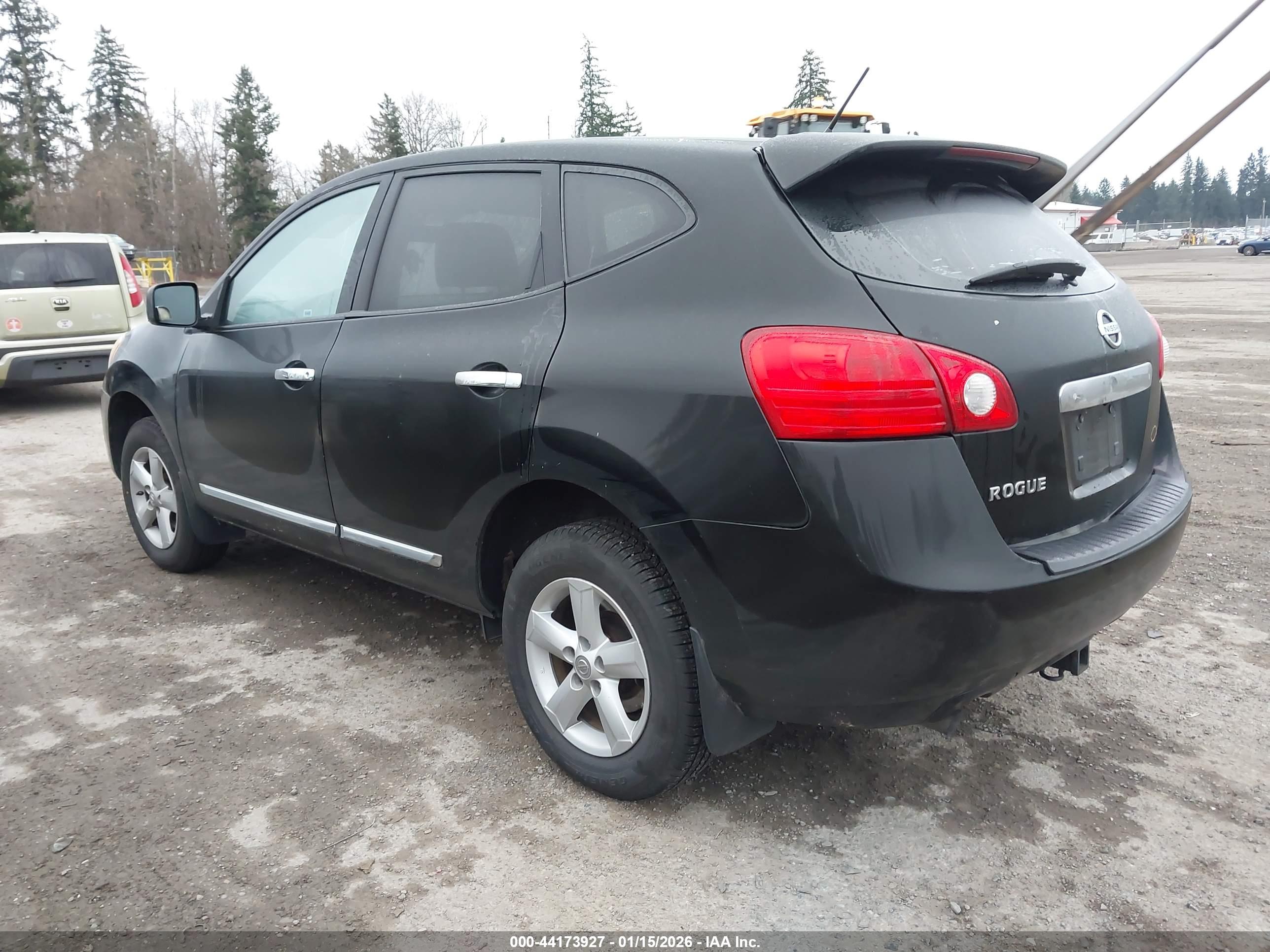 NISSAN ROGUE image 3