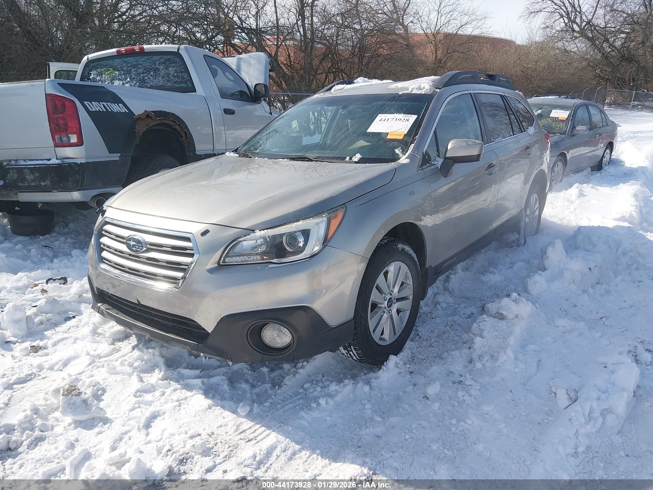 SUBARU OUTBACK image 2