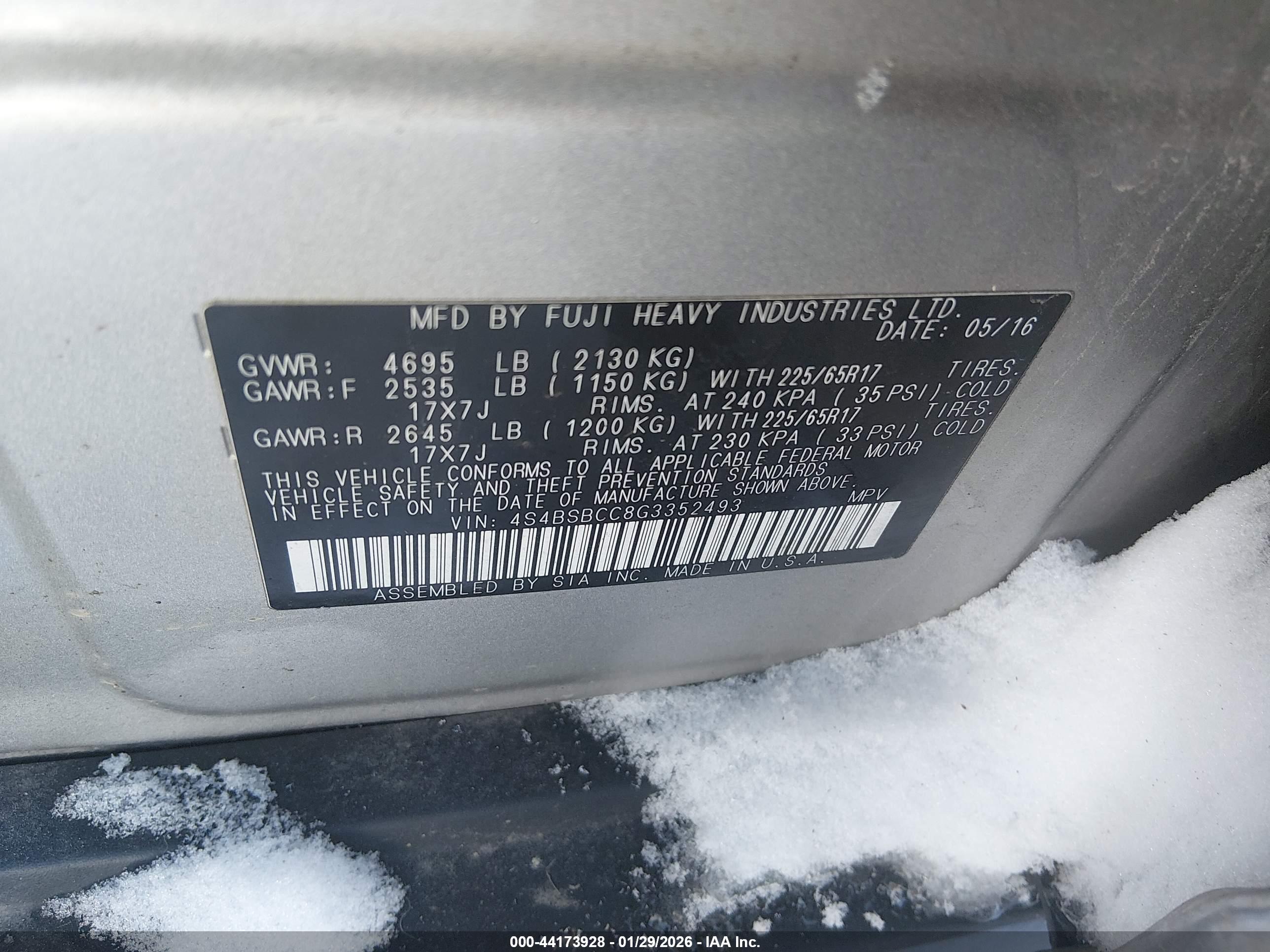 SUBARU OUTBACK image 9