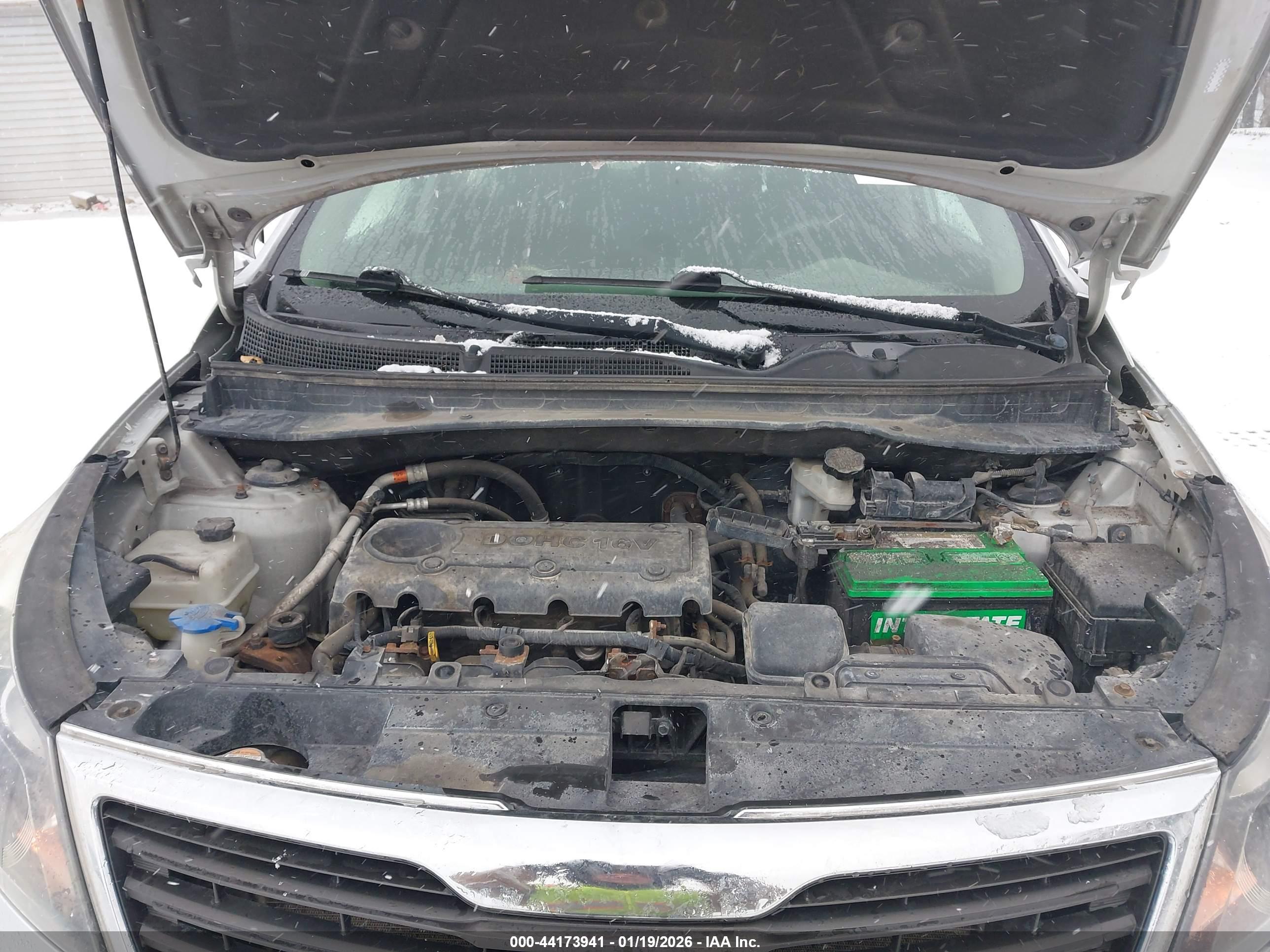 KIA SPORTAGE image 10
