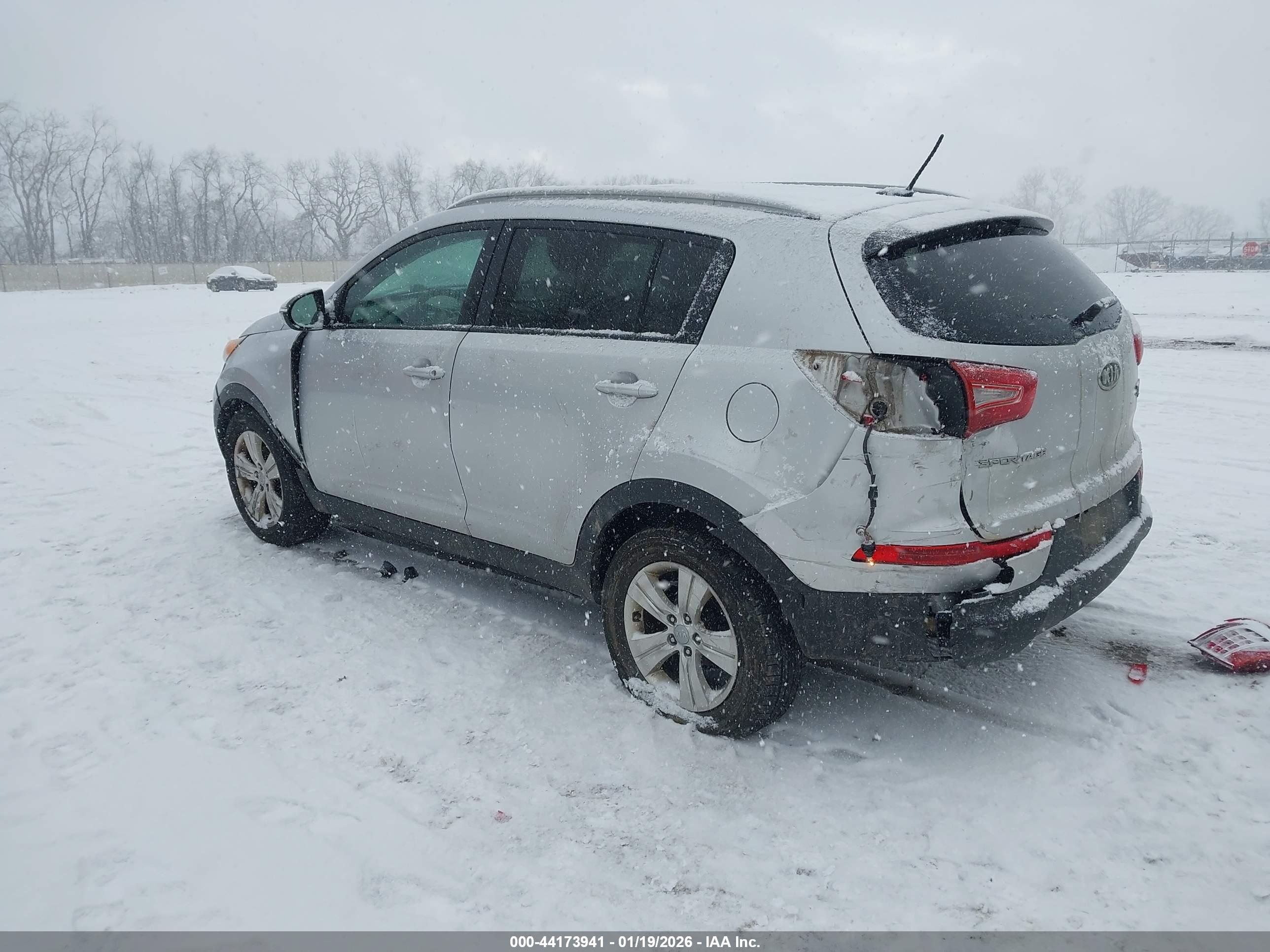 KIA SPORTAGE image 3