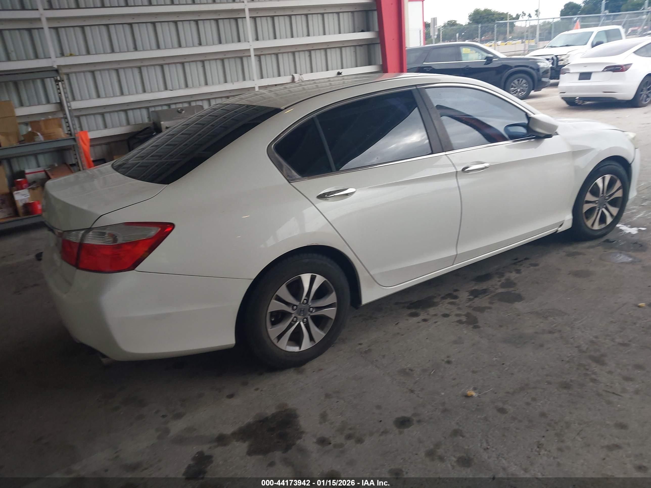 HONDA ACCORD image 4