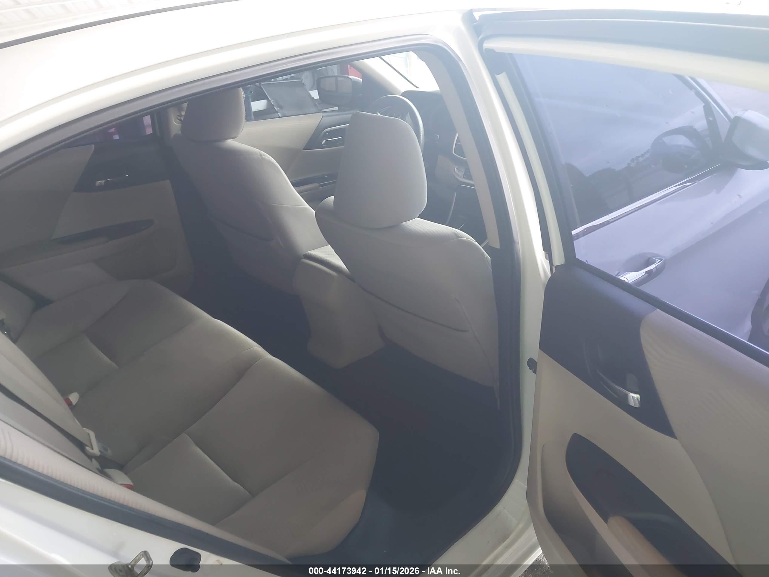 HONDA ACCORD image 8