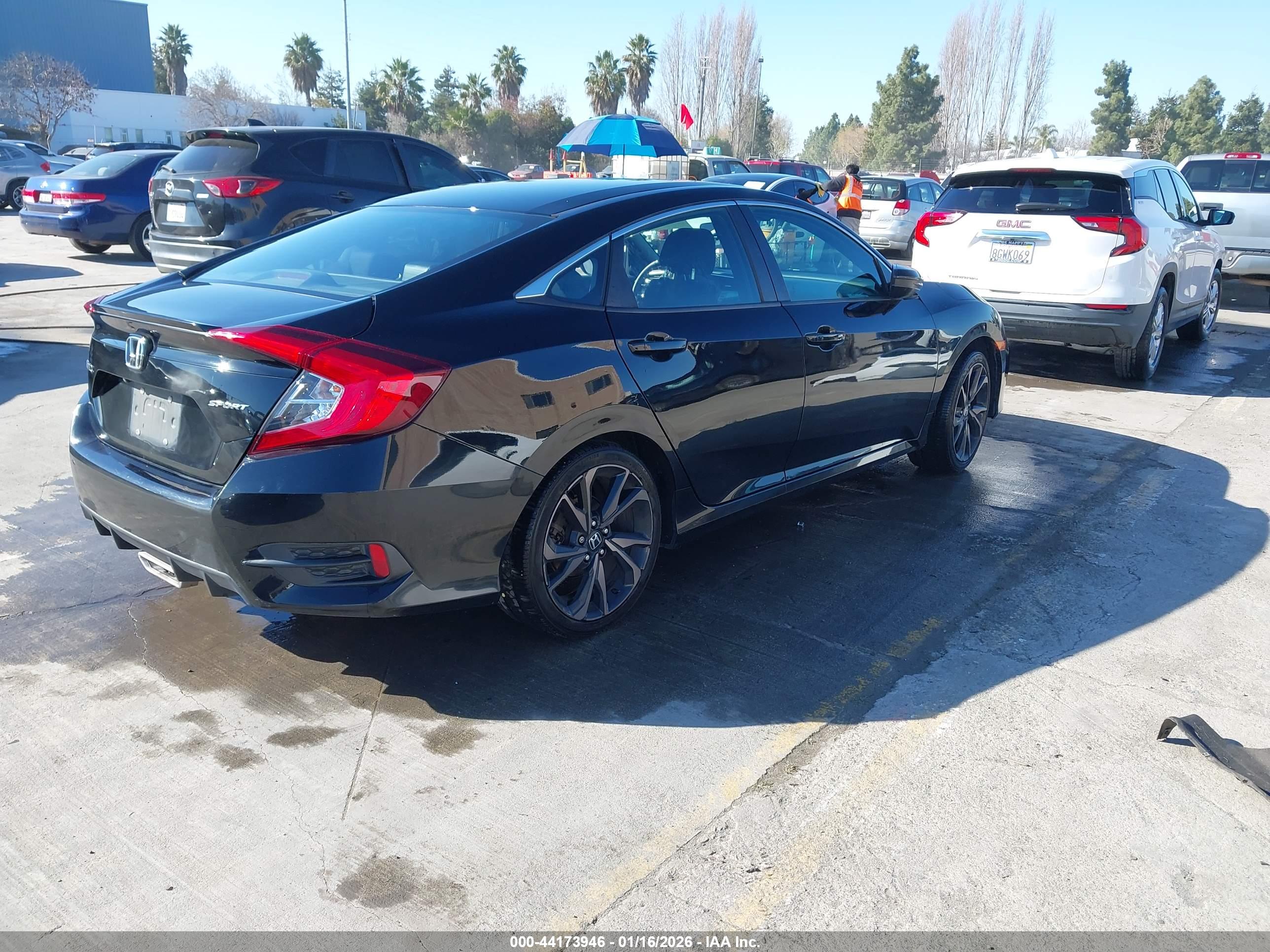 HONDA CIVIC image 4