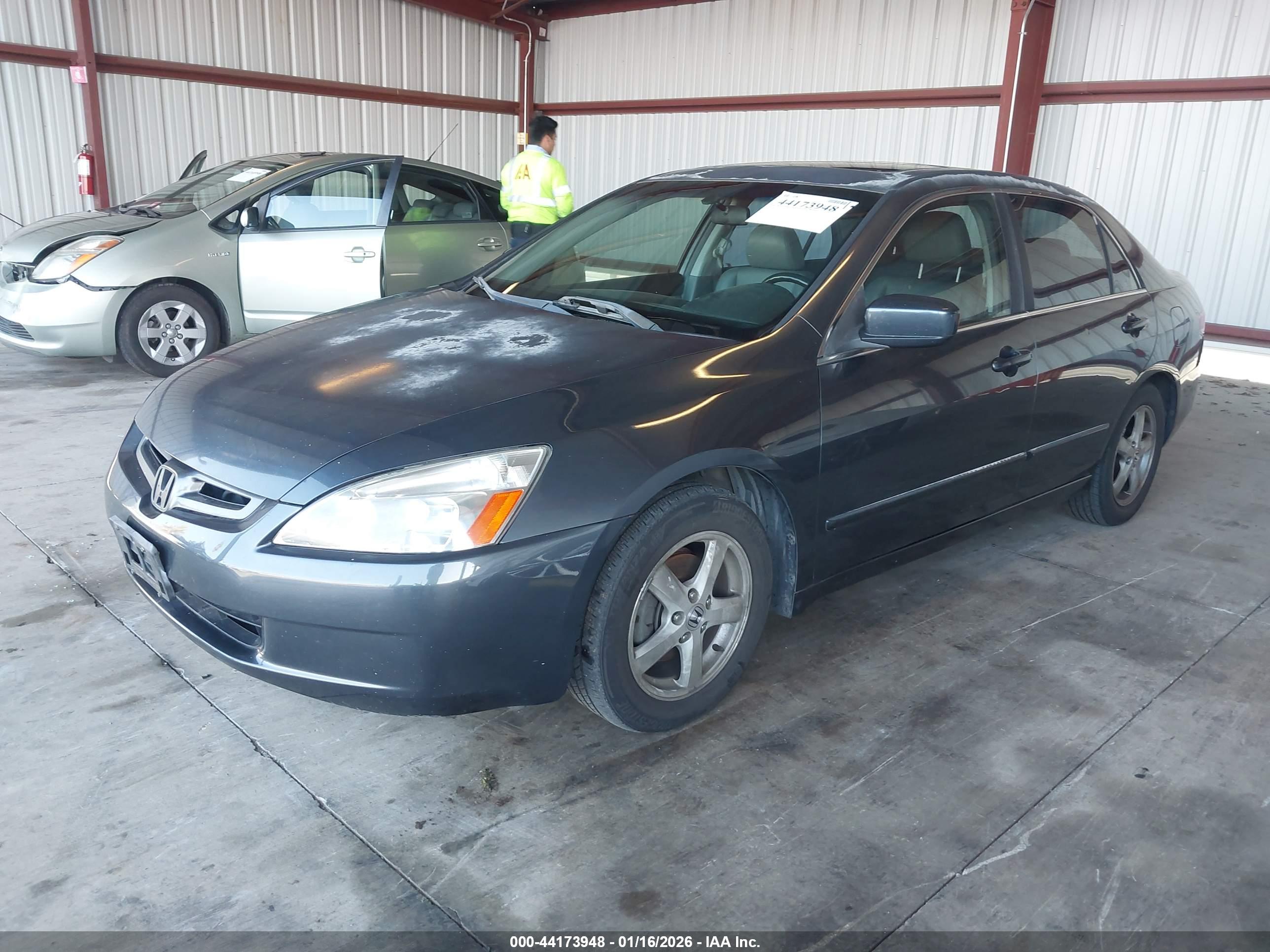 HONDA ACCORD image 2