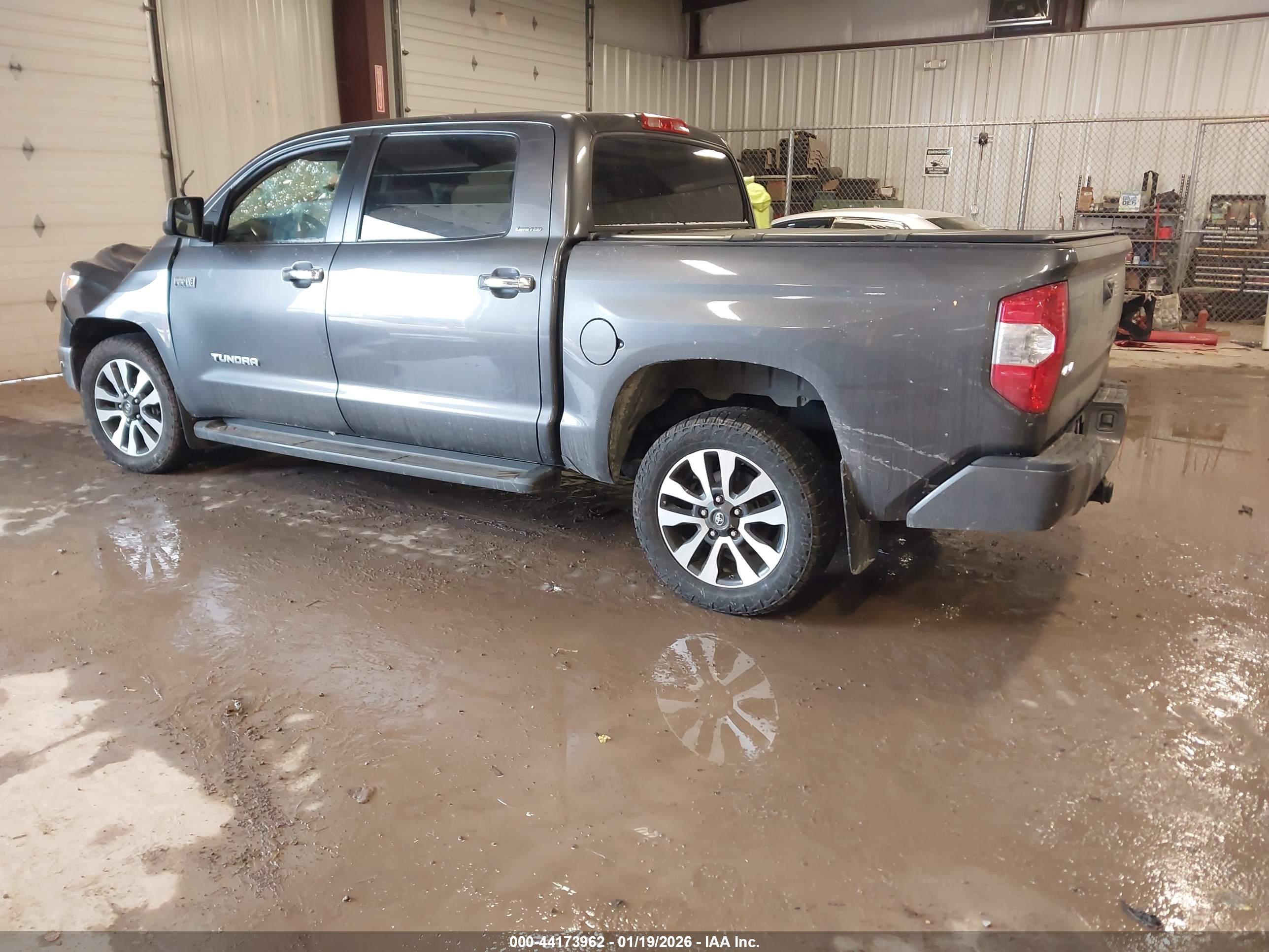 TOYOTA TUNDRA image 3