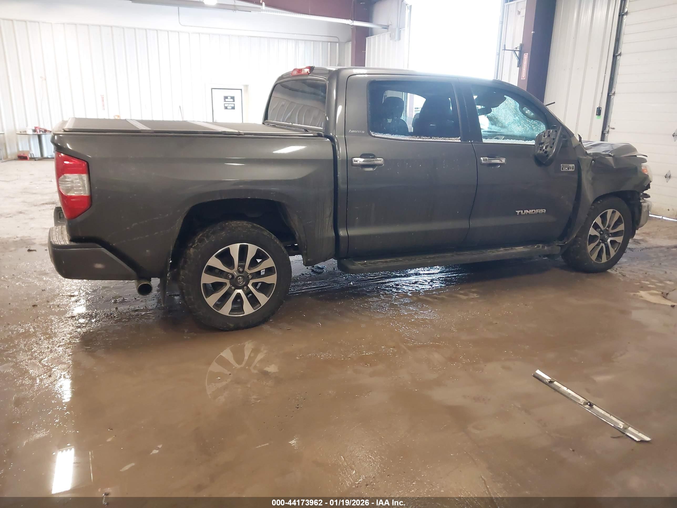 TOYOTA TUNDRA image 4