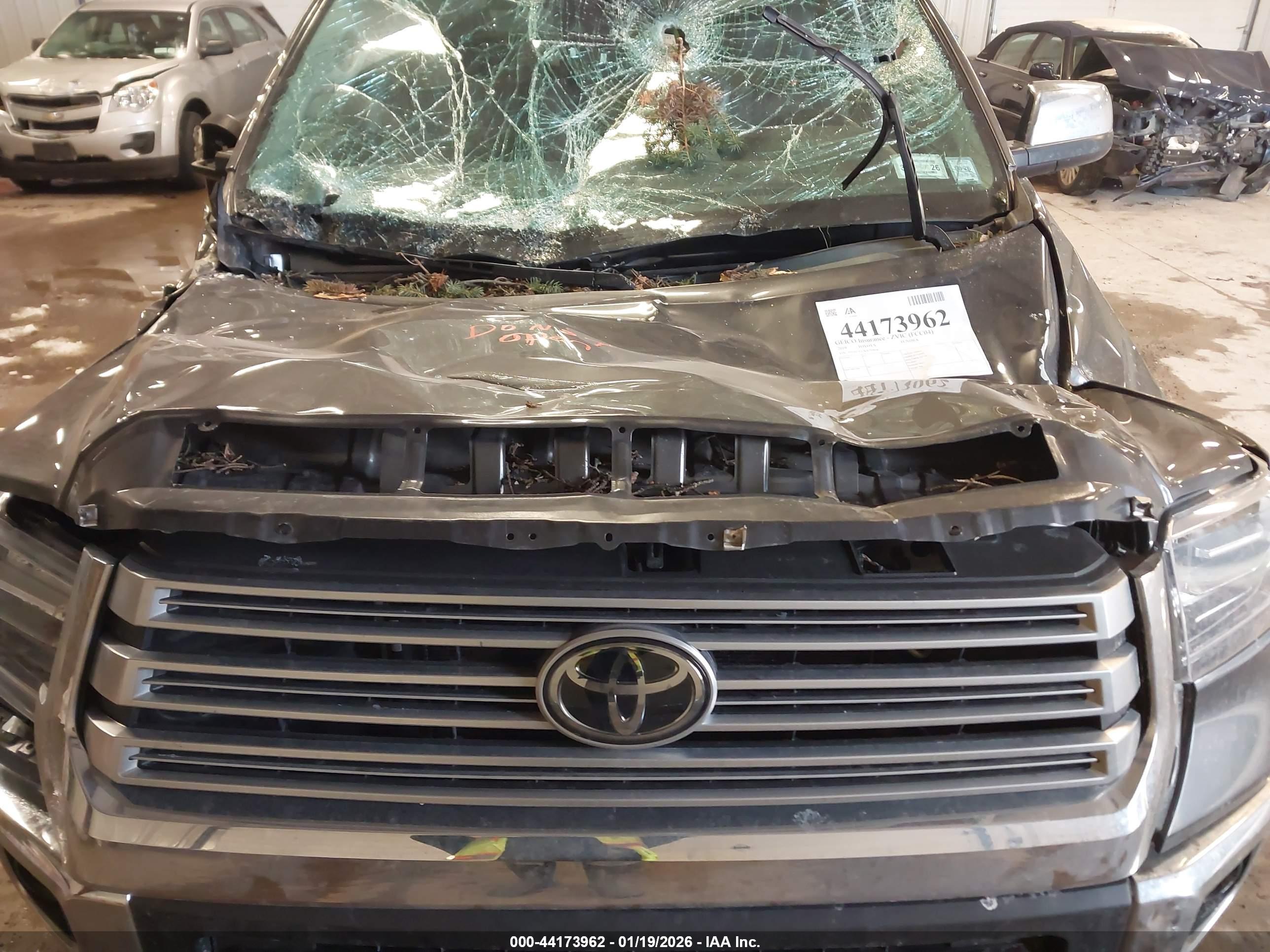 TOYOTA TUNDRA image 6
