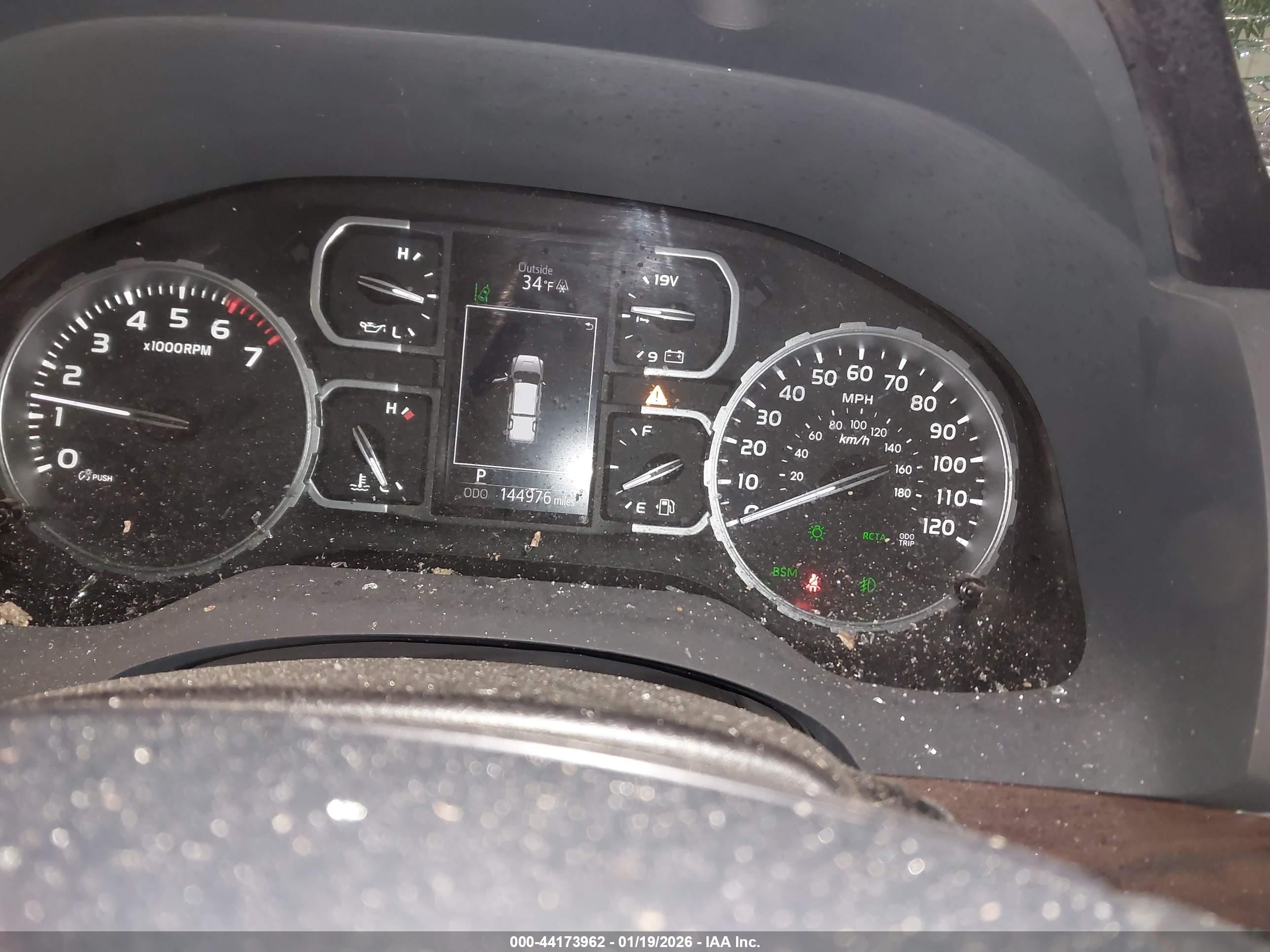 TOYOTA TUNDRA image 7