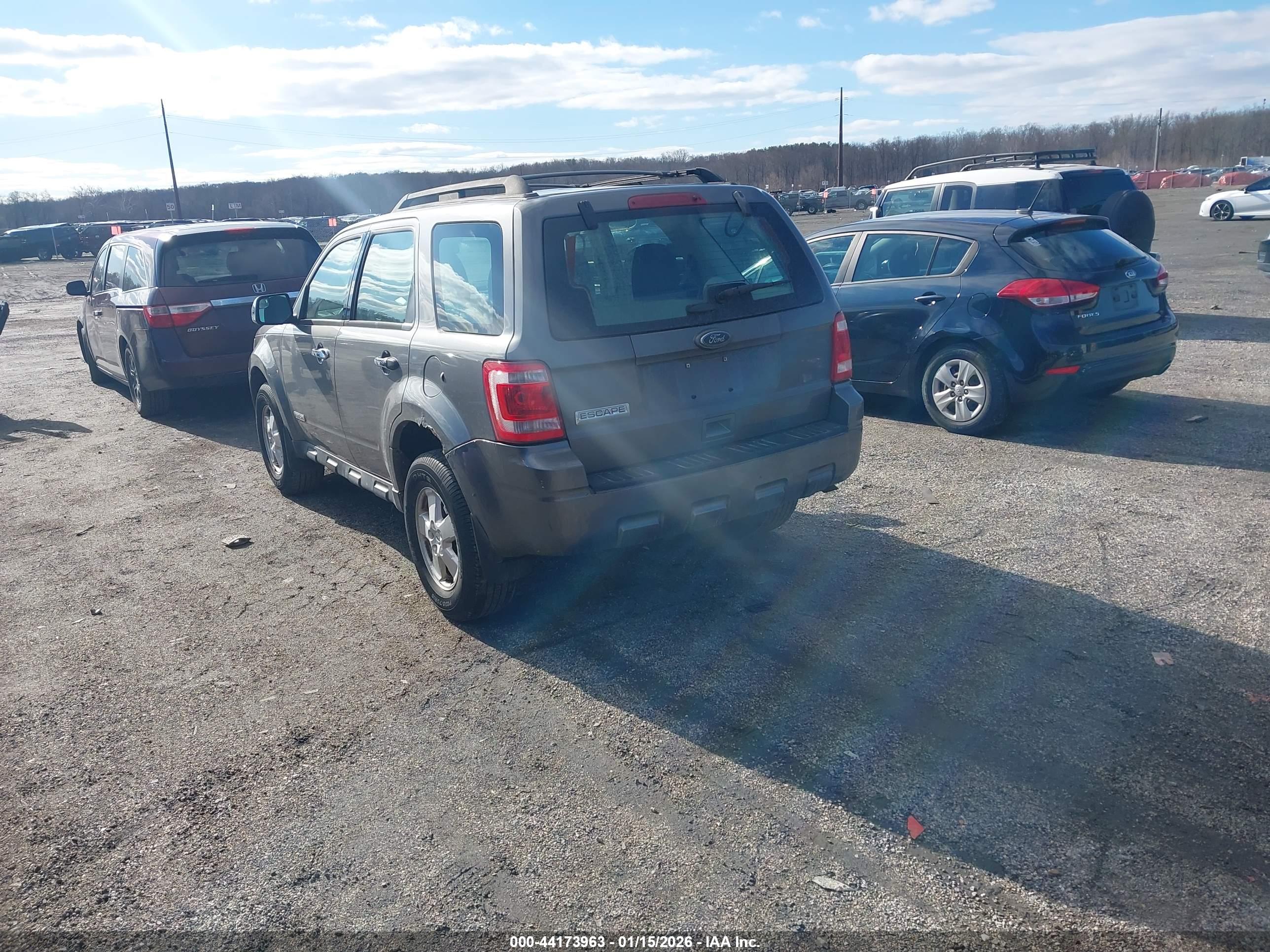FORD ESCAPE image 3