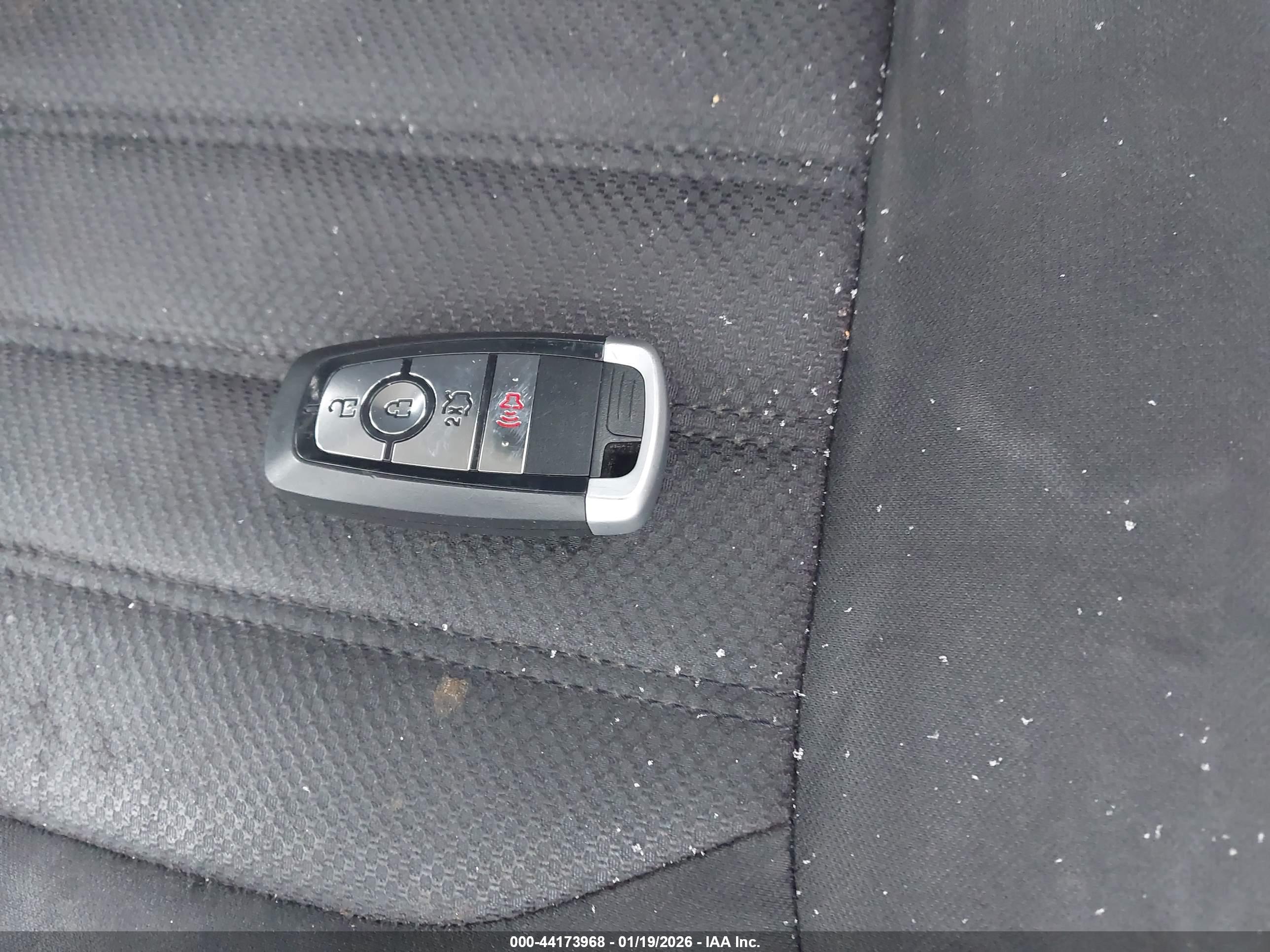 FORD FUSION image 11
