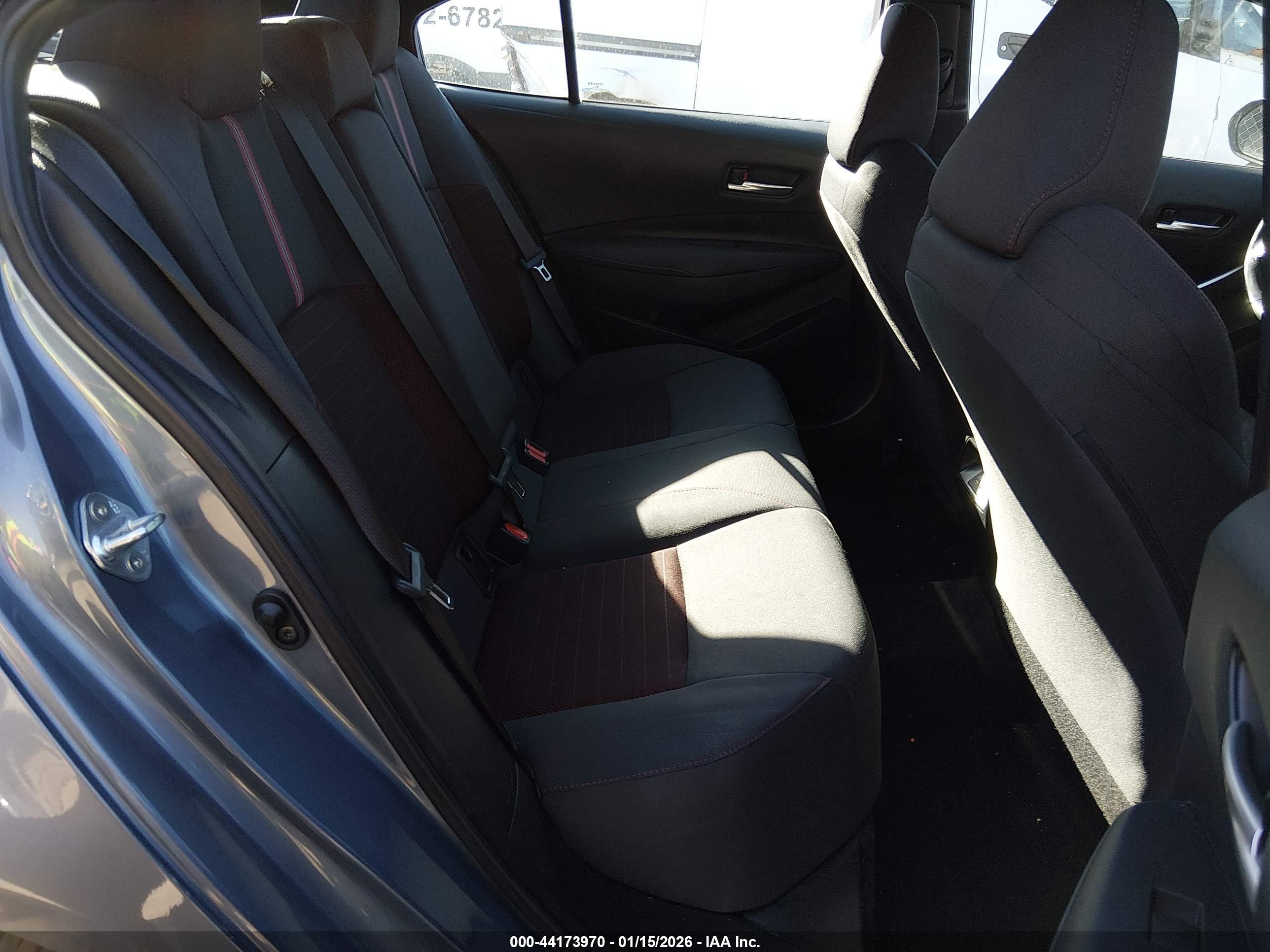 TOYOTA COROLLA image 8