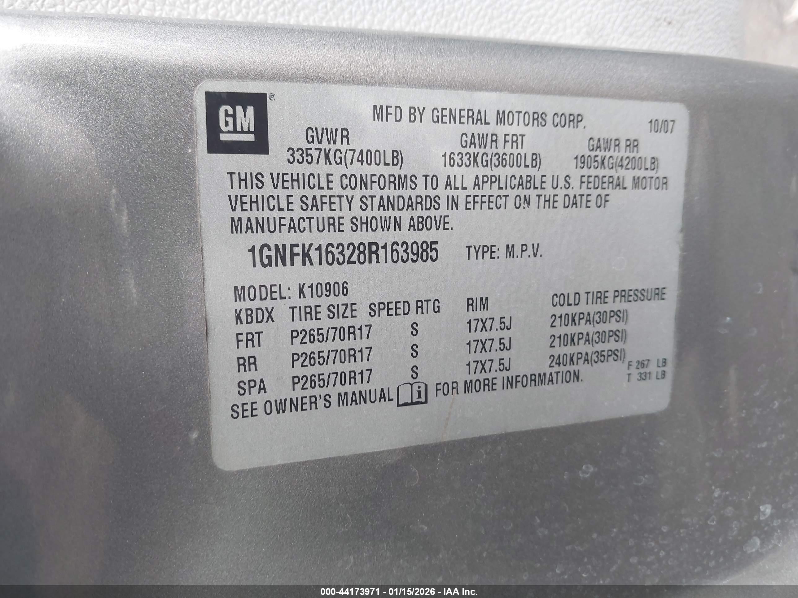 CHEVROLET SUBURBAN image 9