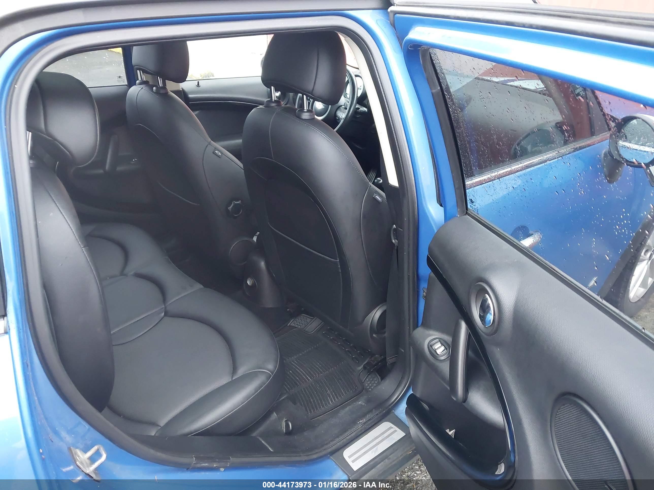 MINI COUNTRYMAN image 8