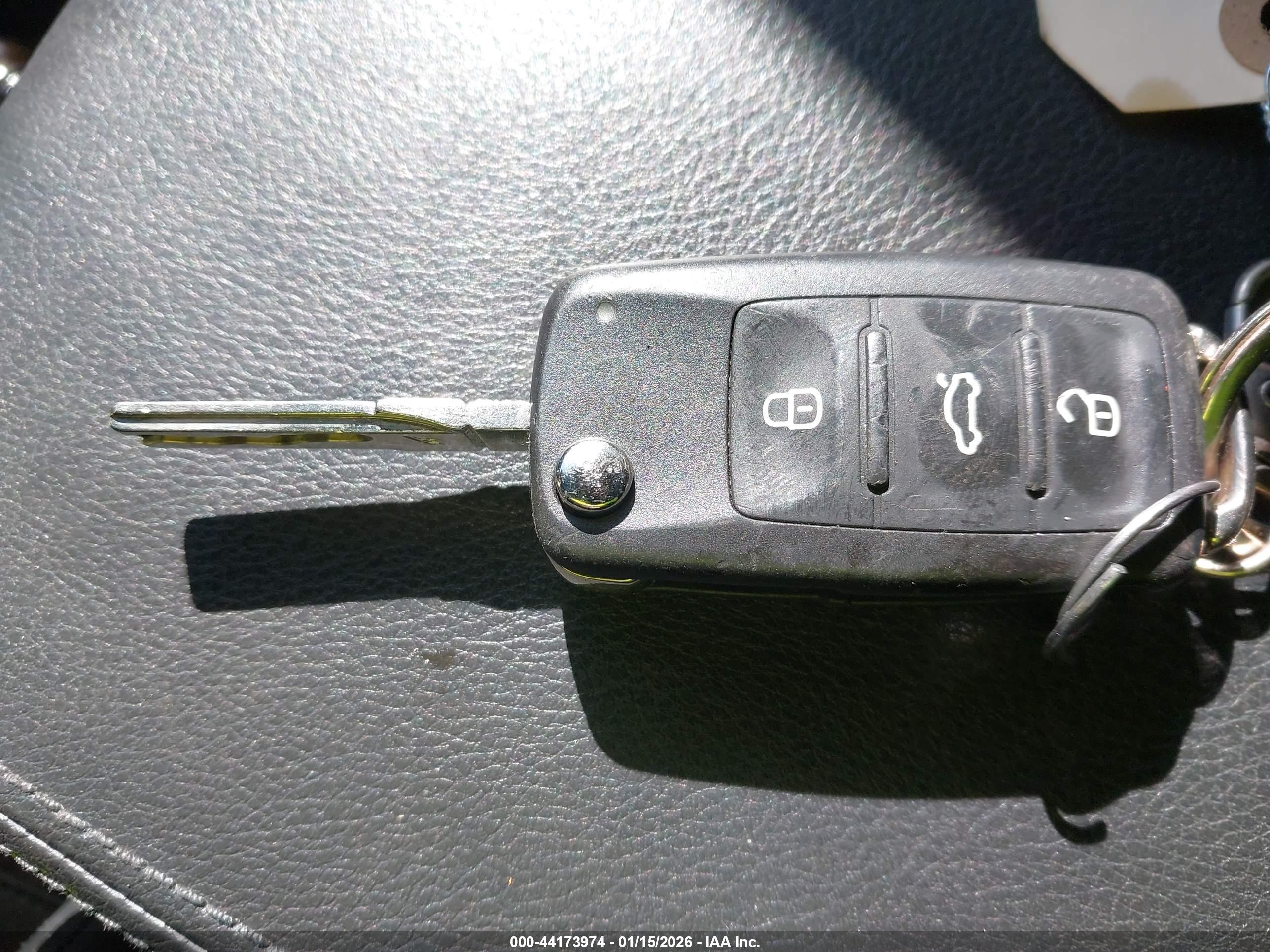 VOLKSWAGEN PASSAT image 11