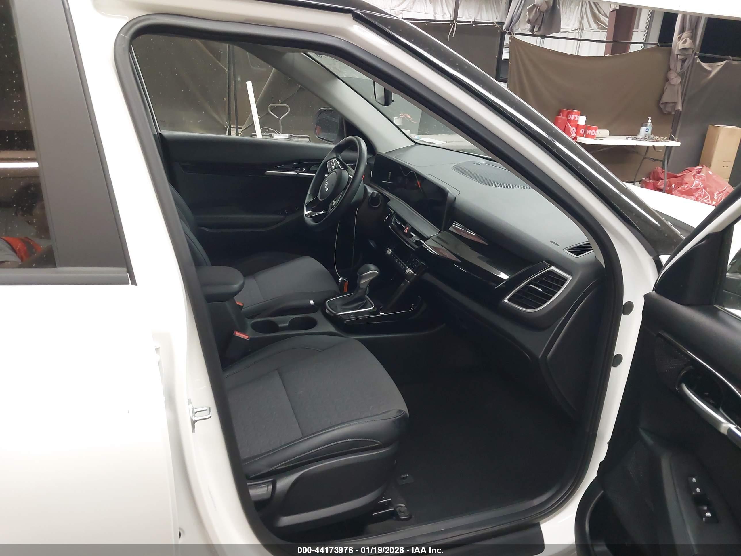 KIA SELTOS image 5