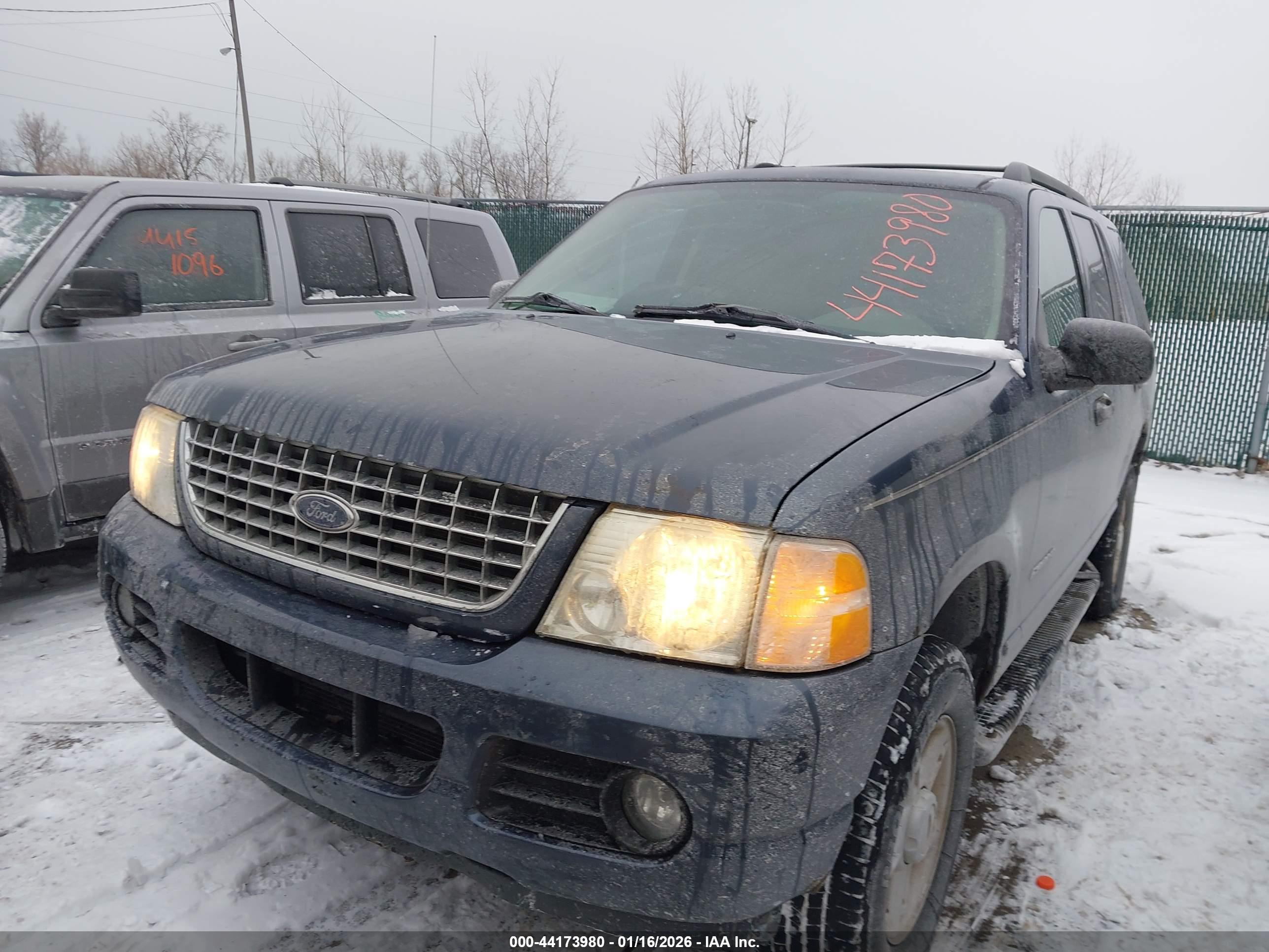 FORD EXPLORER image 6