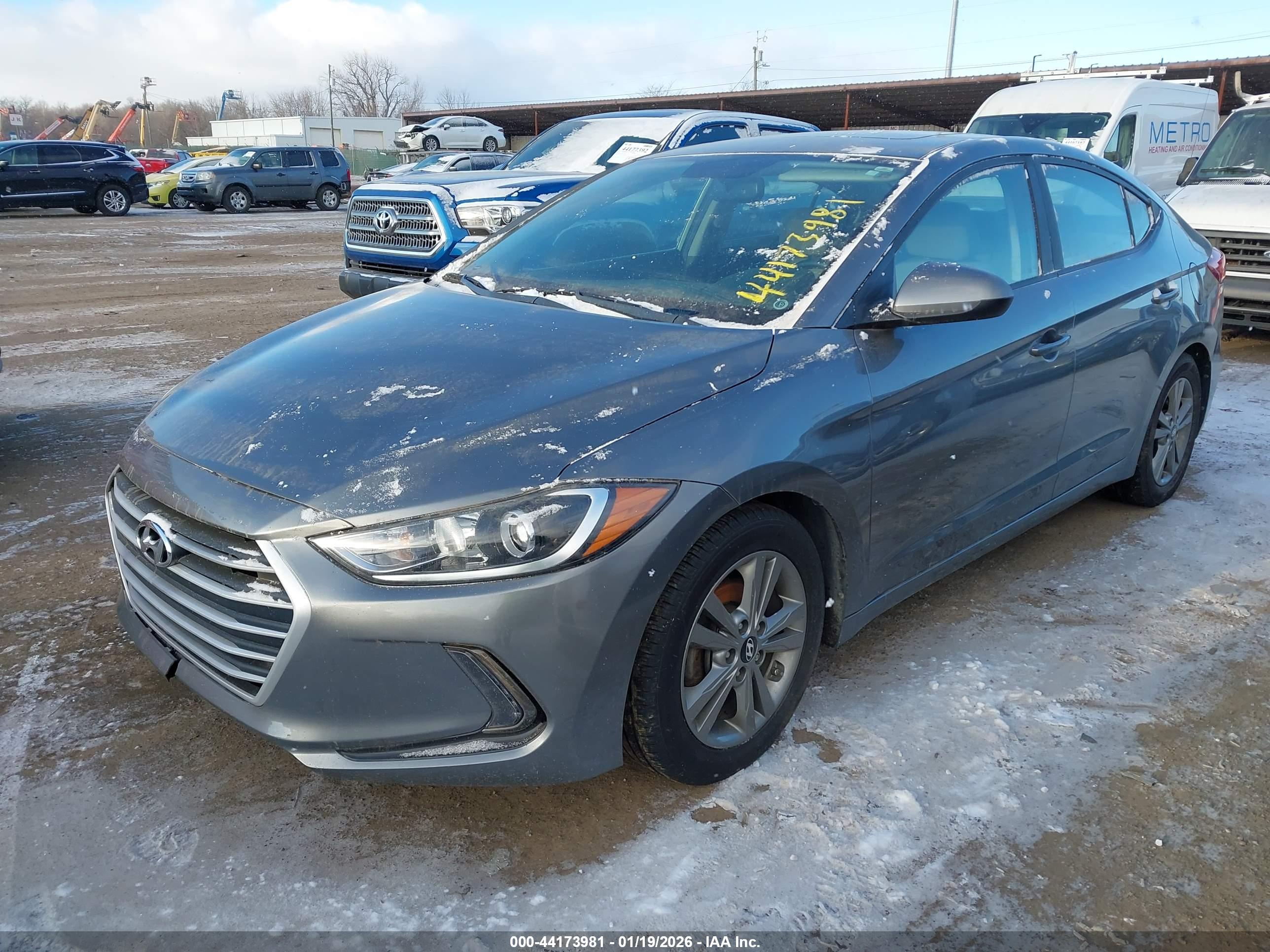 HYUNDAI ELANTRA image 2