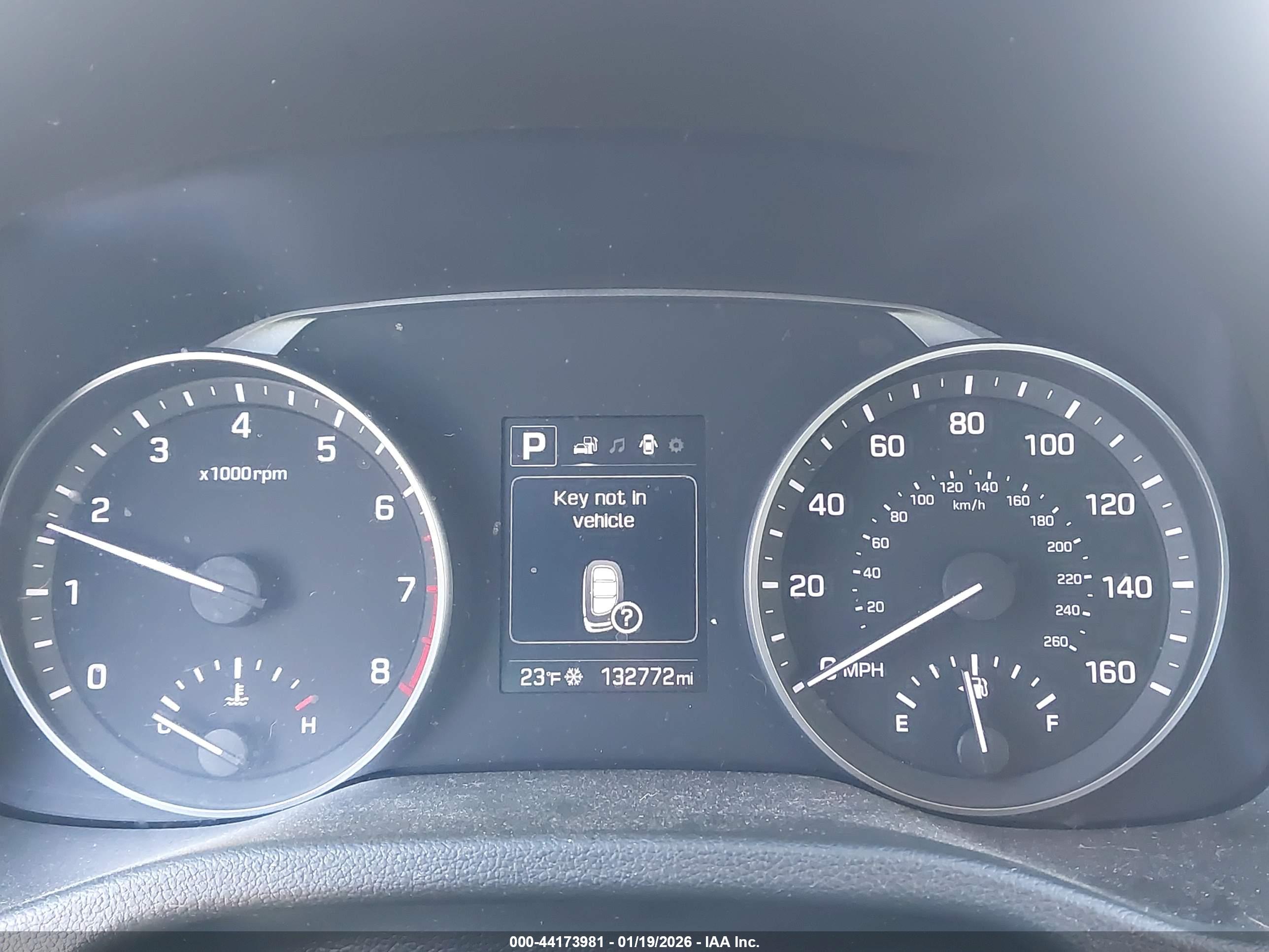 HYUNDAI ELANTRA image 7