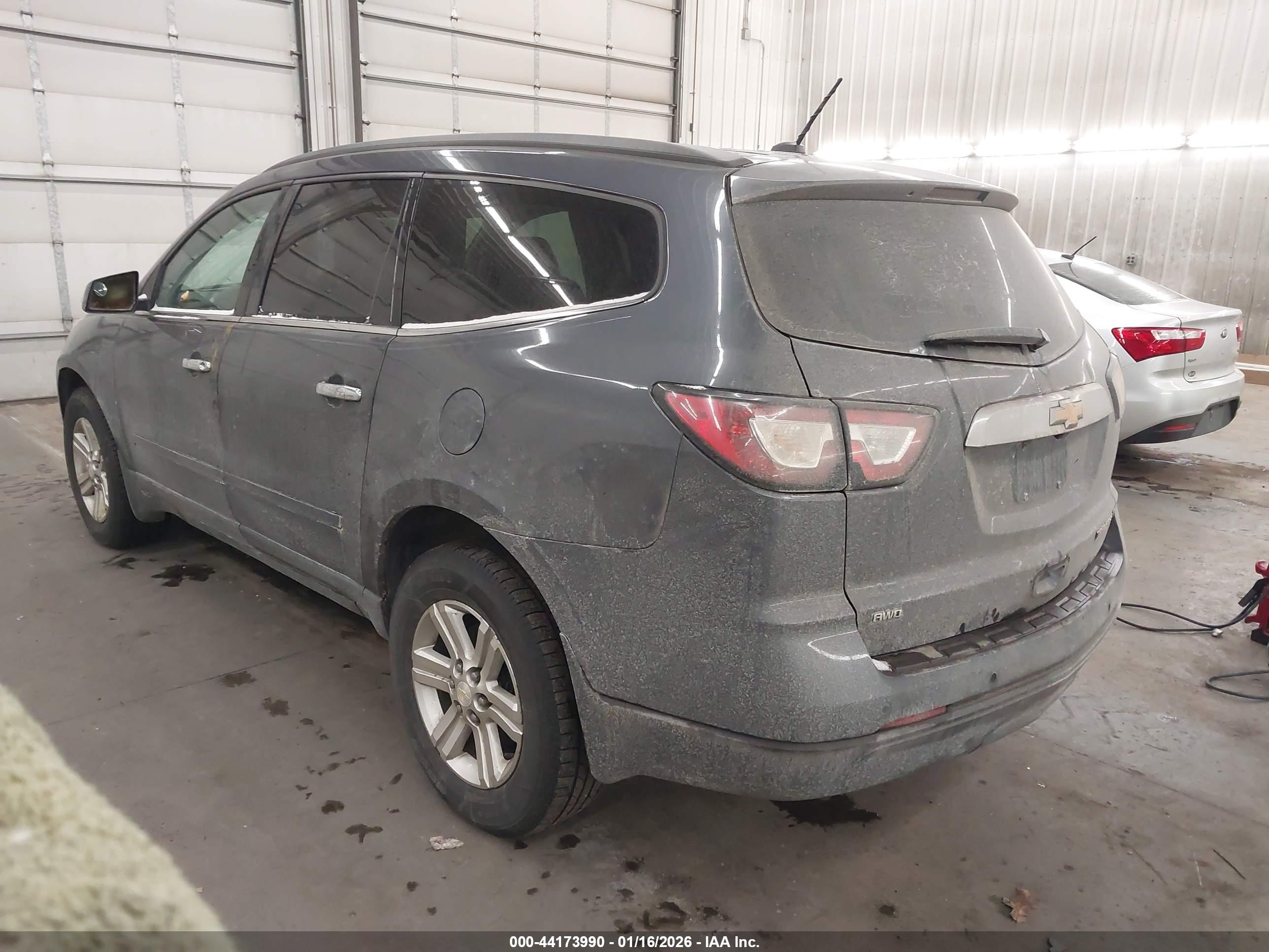 CHEVROLET TRAVERSE image 3