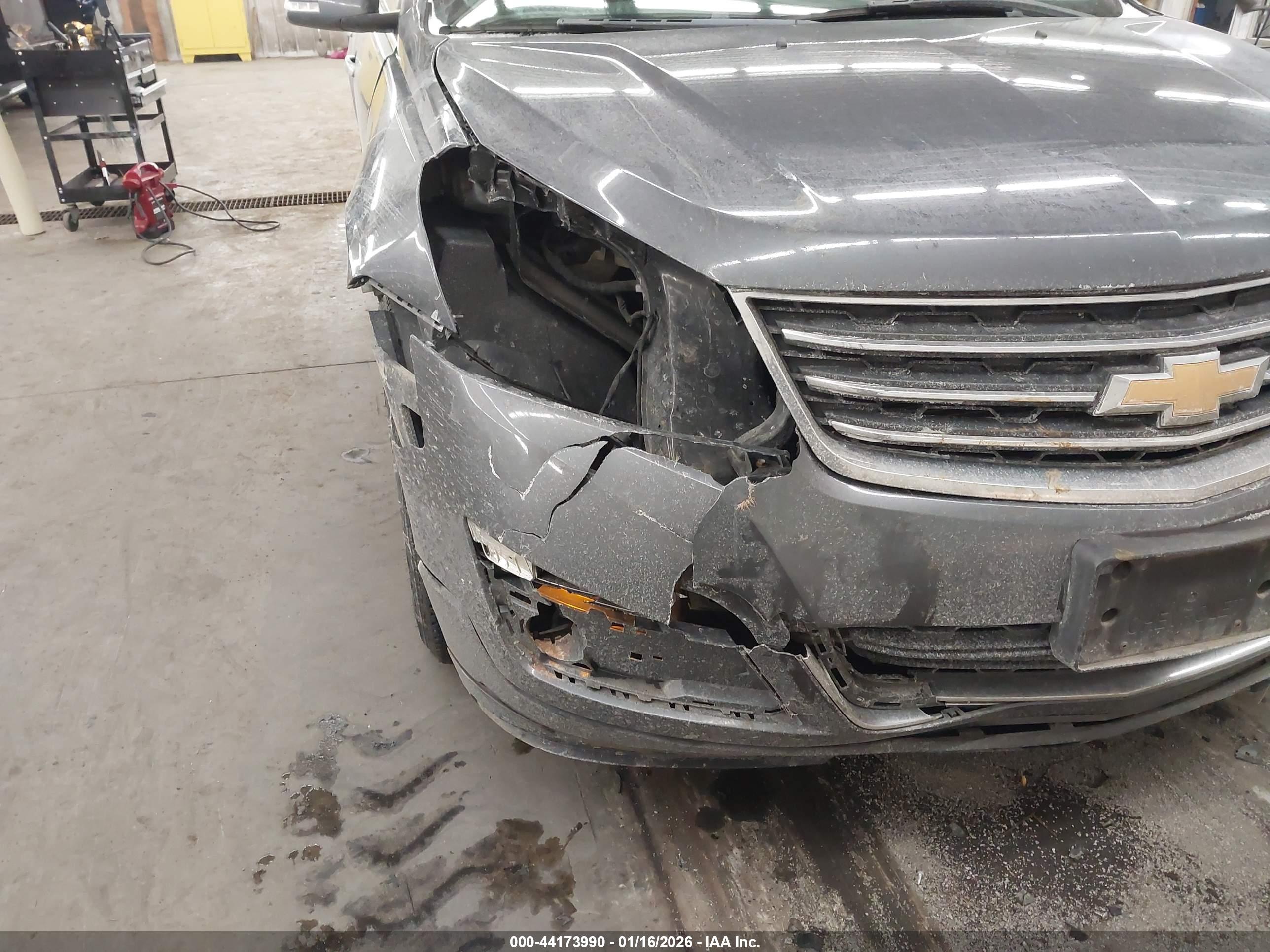 CHEVROLET TRAVERSE image 6