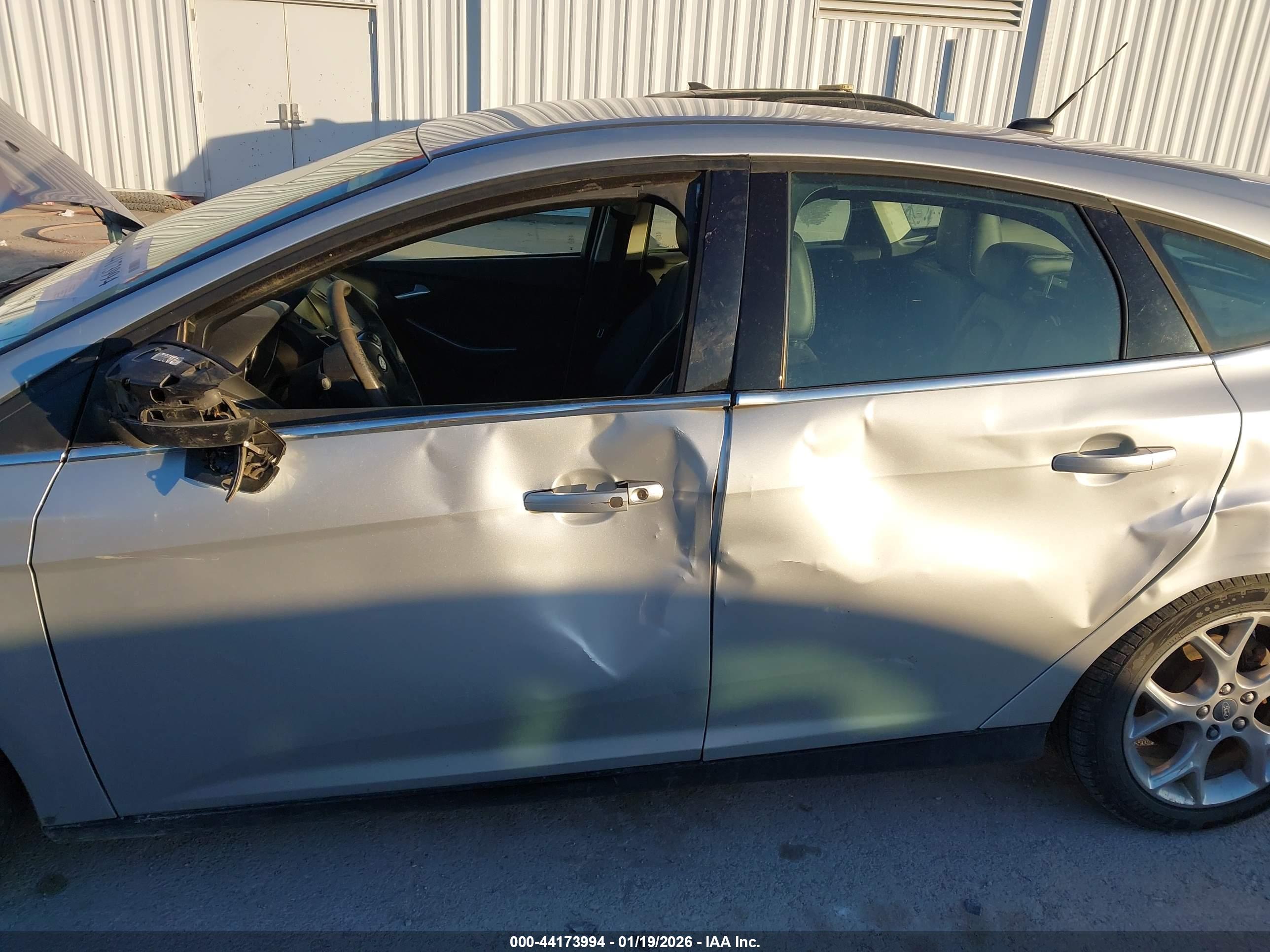 FORD FOCUS image 6