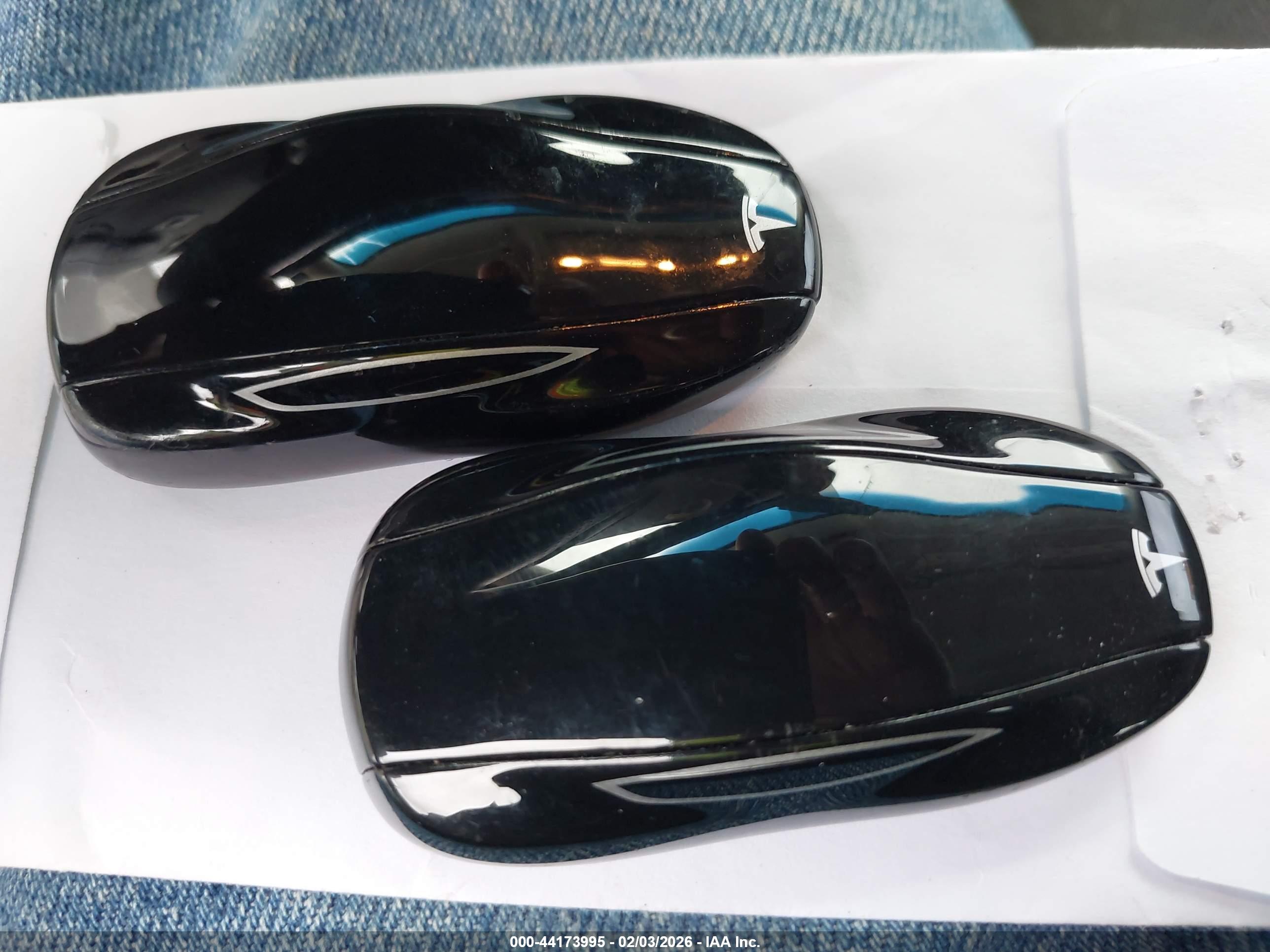 TESLA MODEL image 11