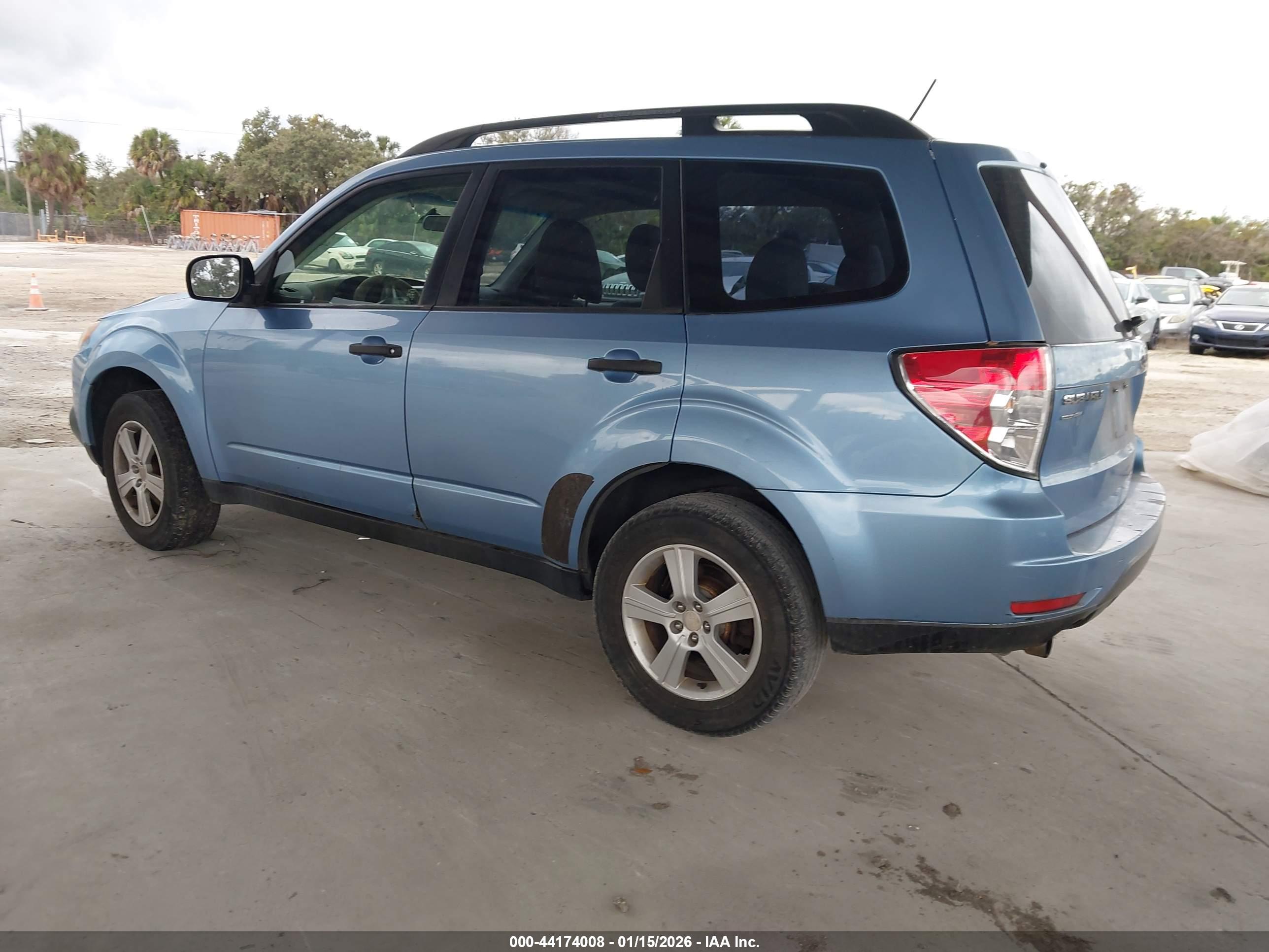 SUBARU FORESTER image 3