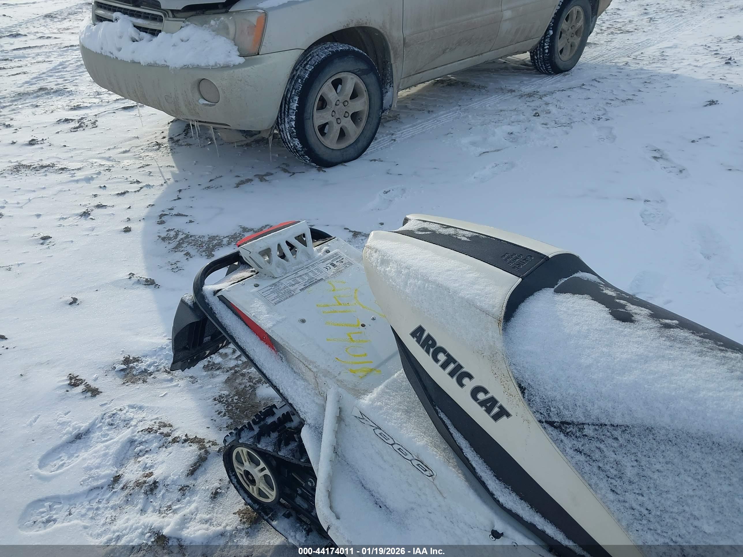 ARCTIC CAT image 8