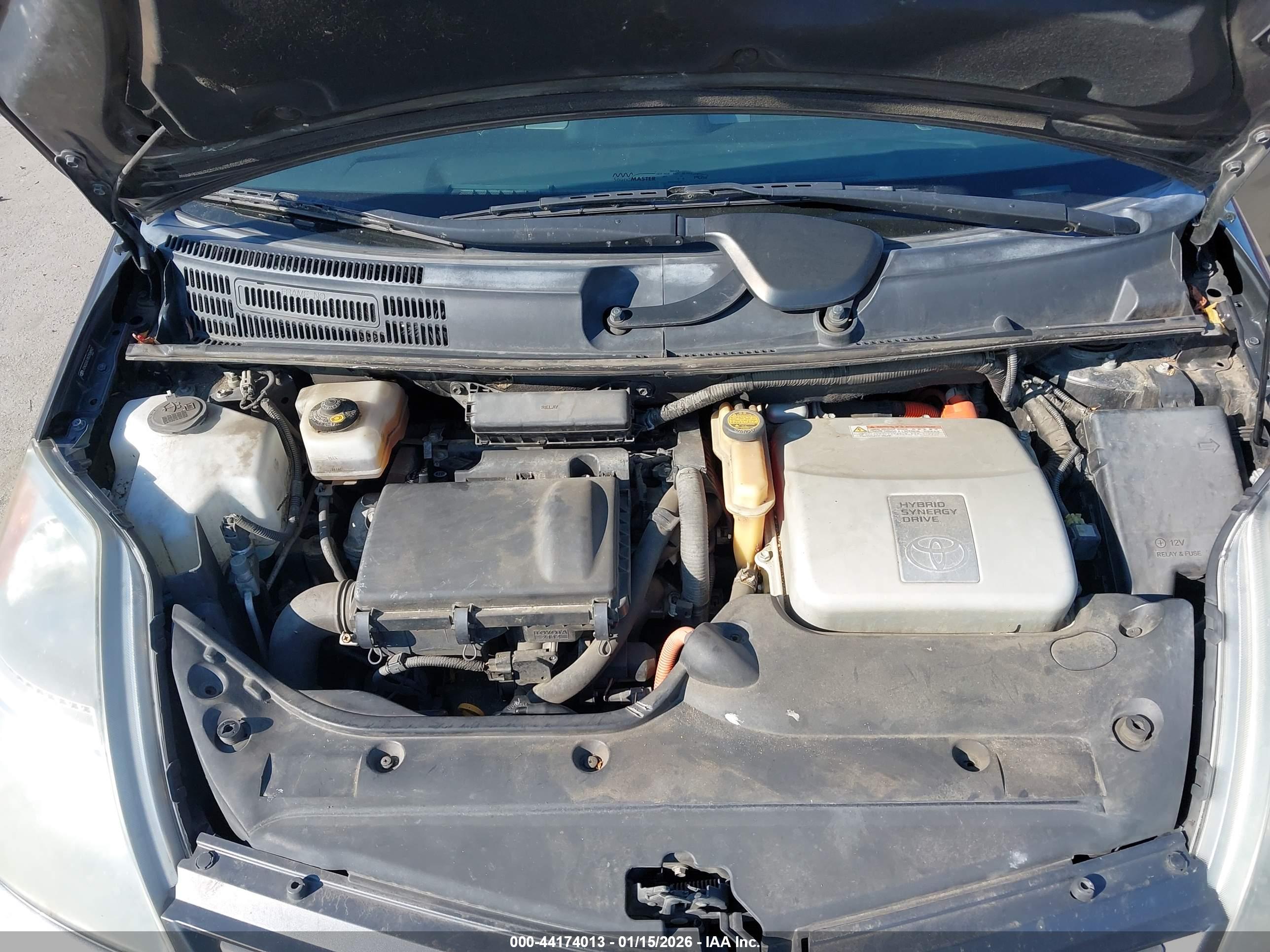 TOYOTA PRIUS image 10