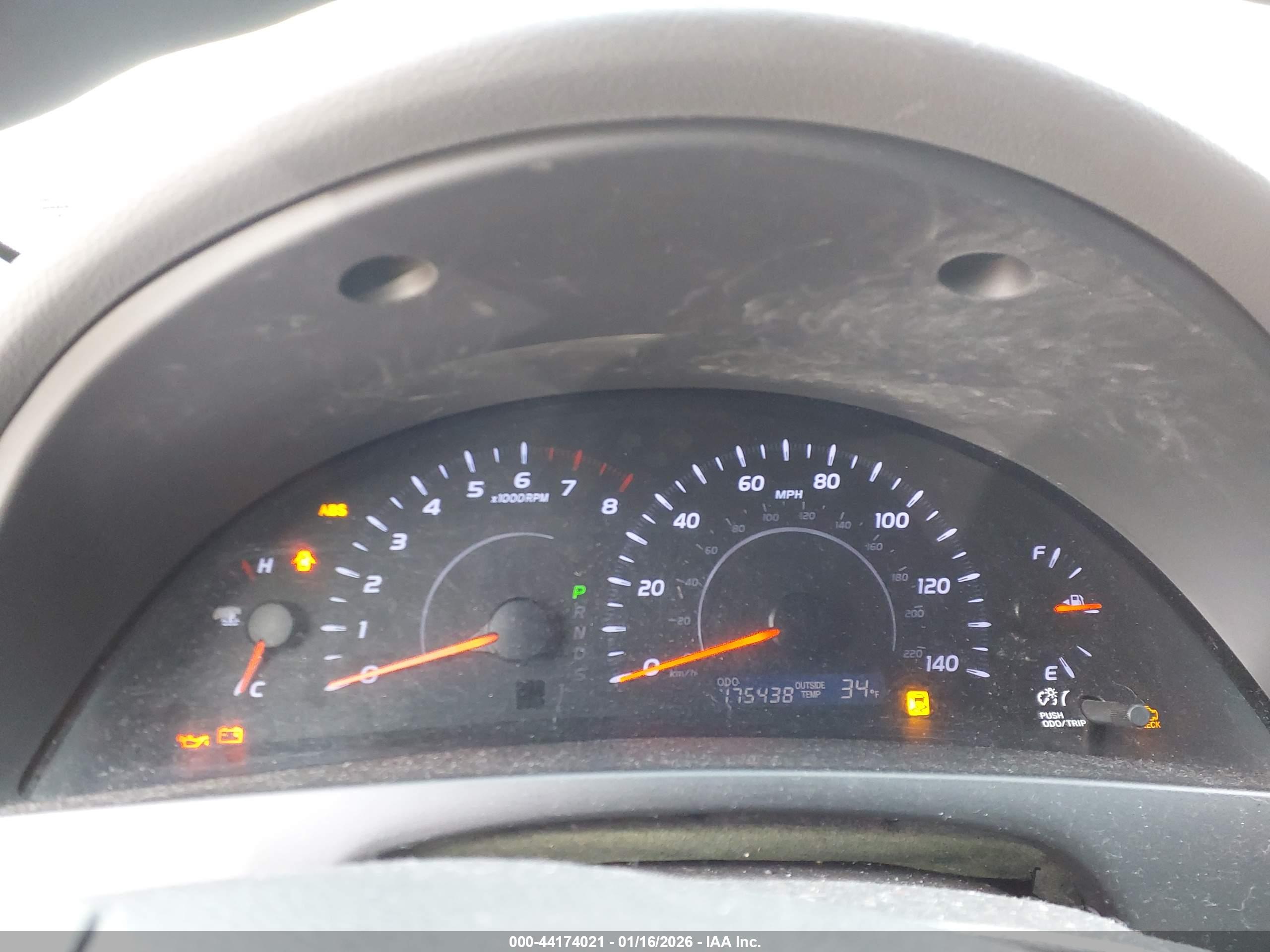 TOYOTA CAMRY image 7