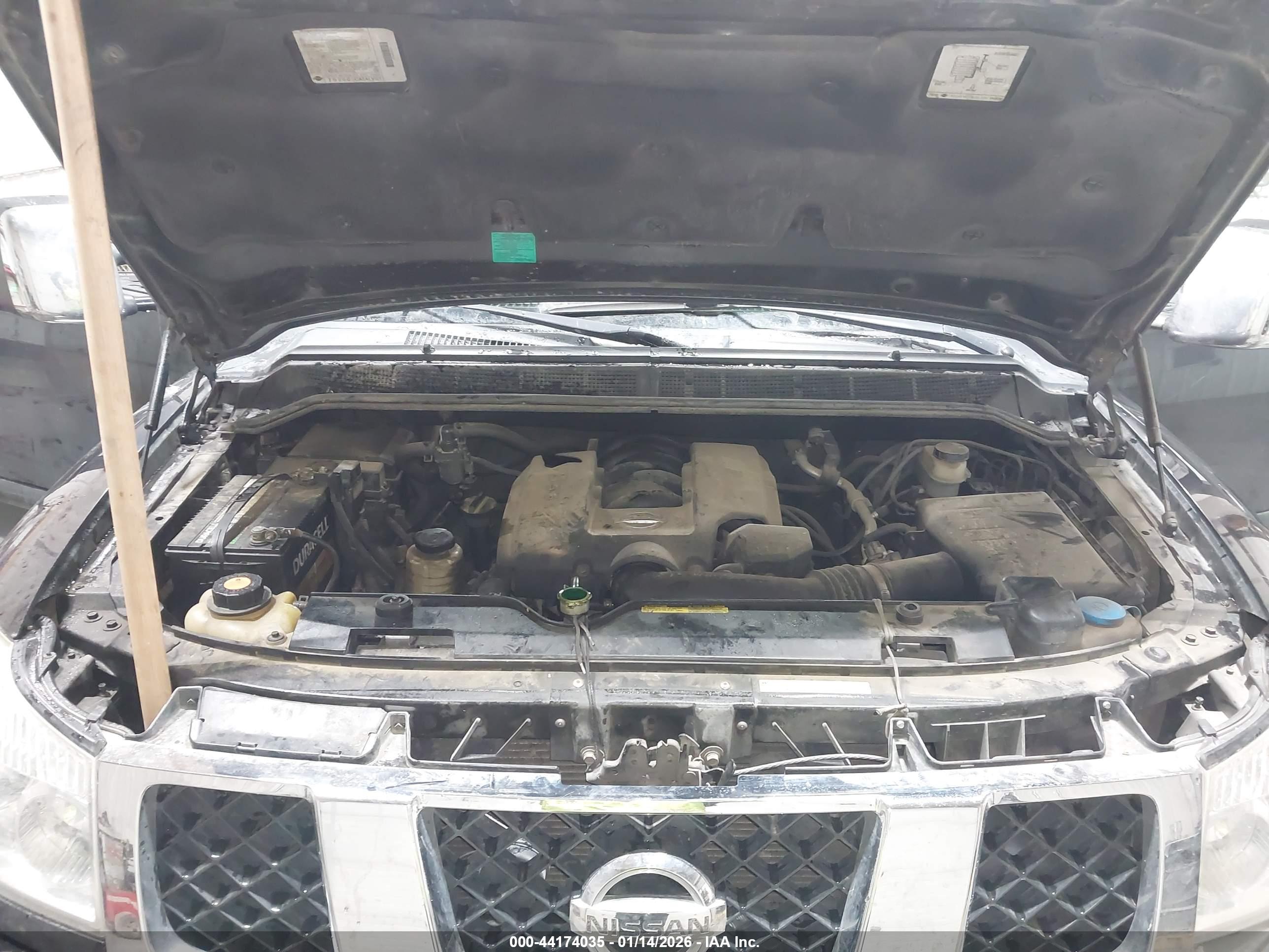 NISSAN TITAN image 10