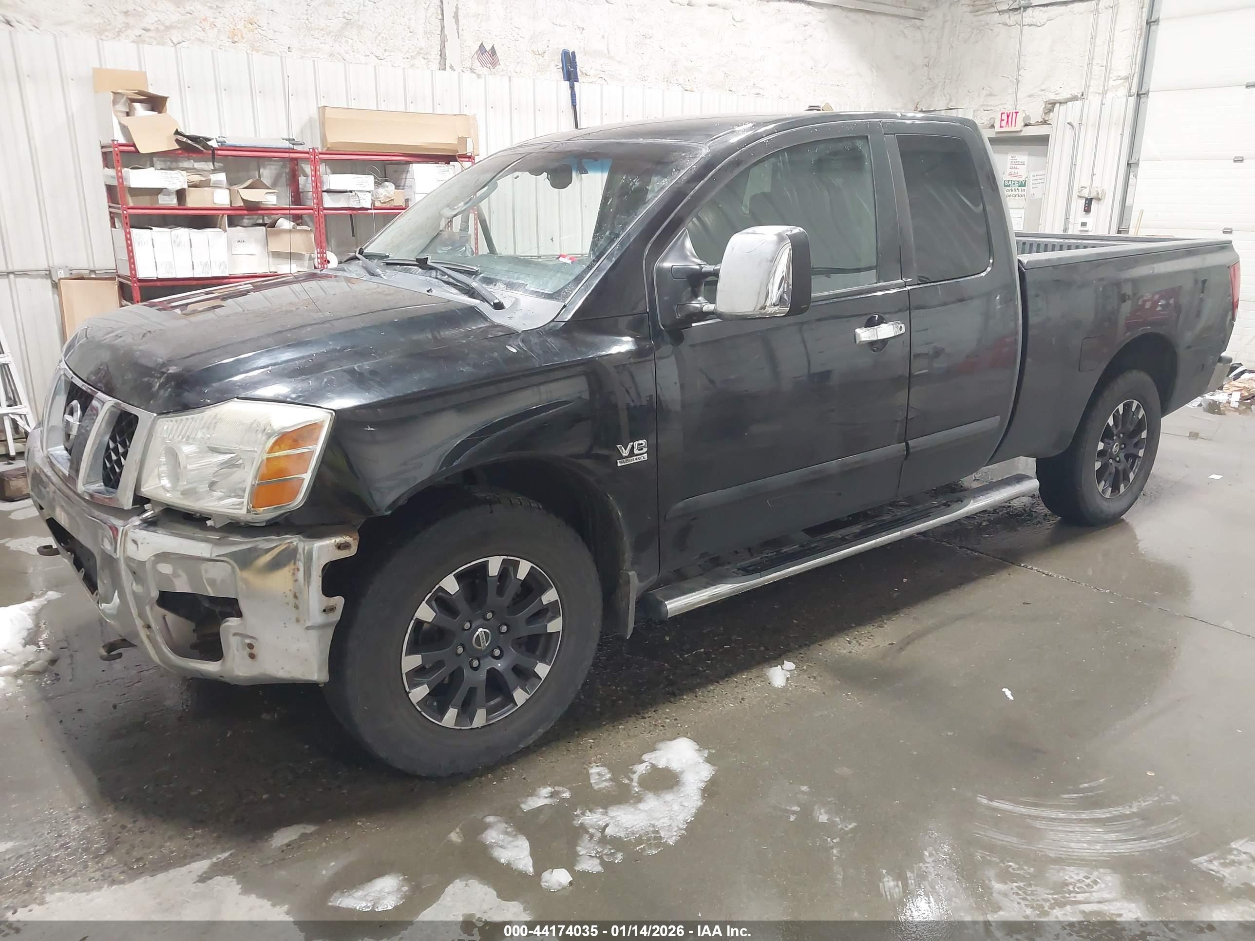 NISSAN TITAN image 2