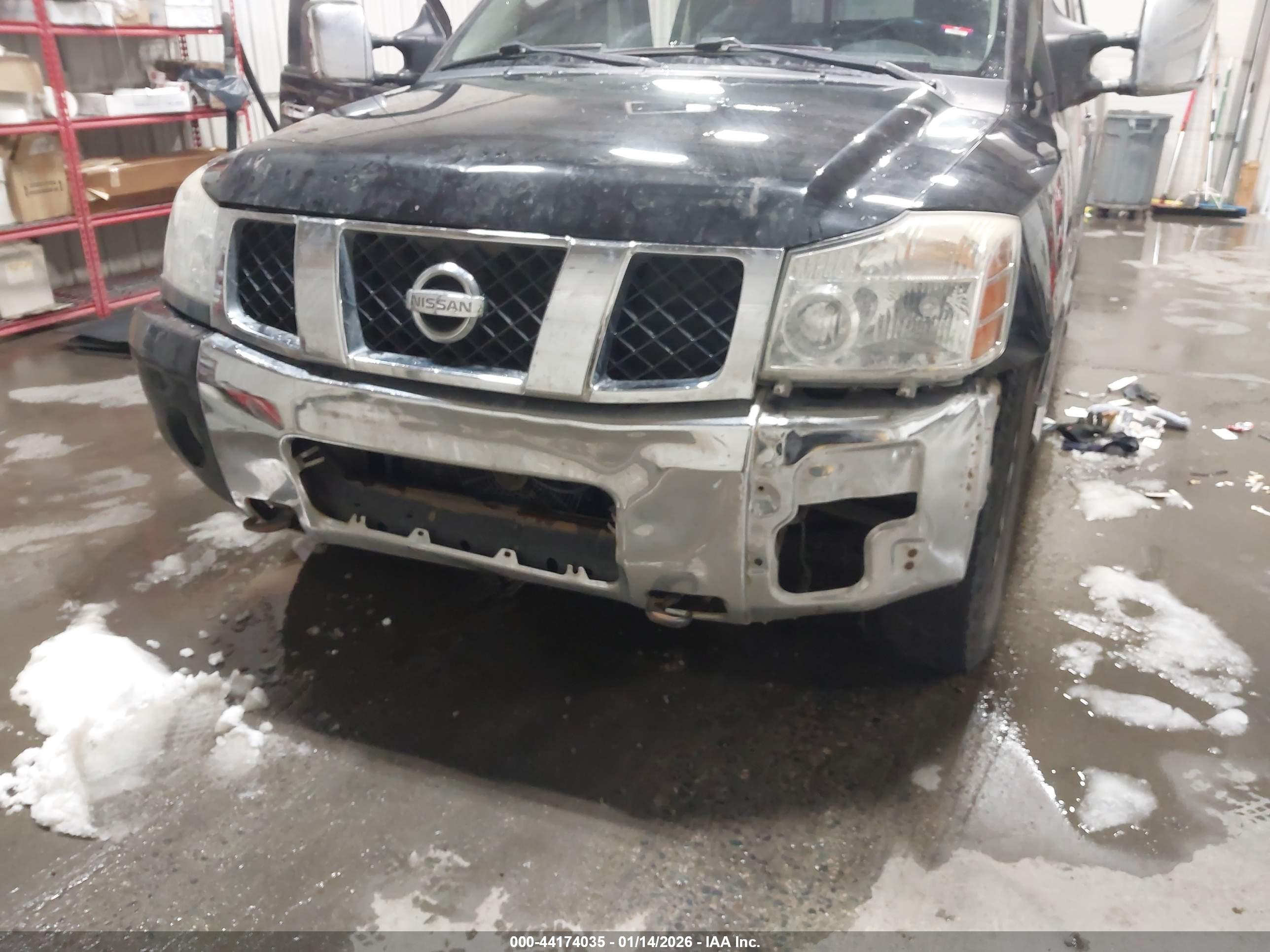 NISSAN TITAN image 6