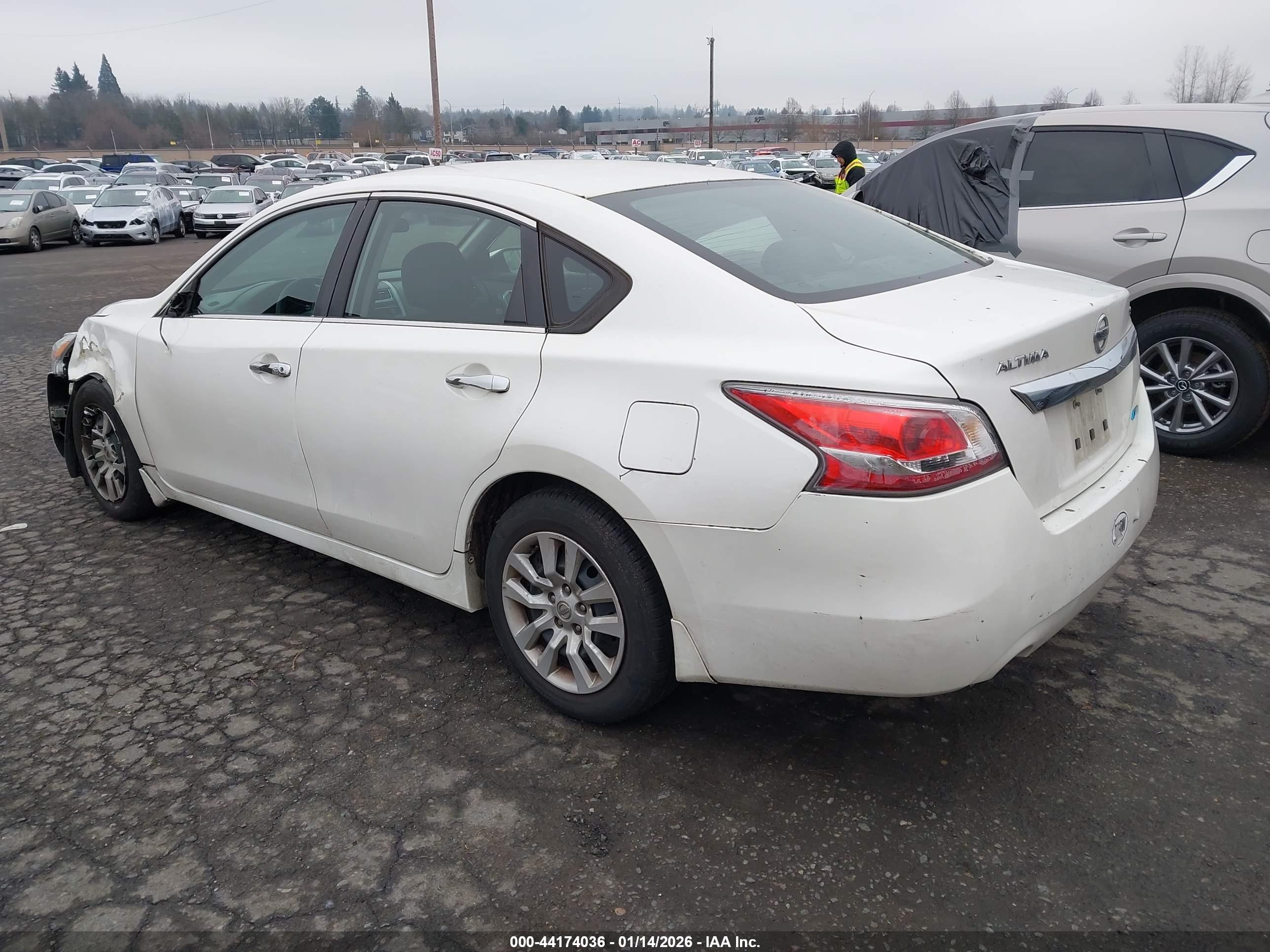 NISSAN ALTIMA image 3