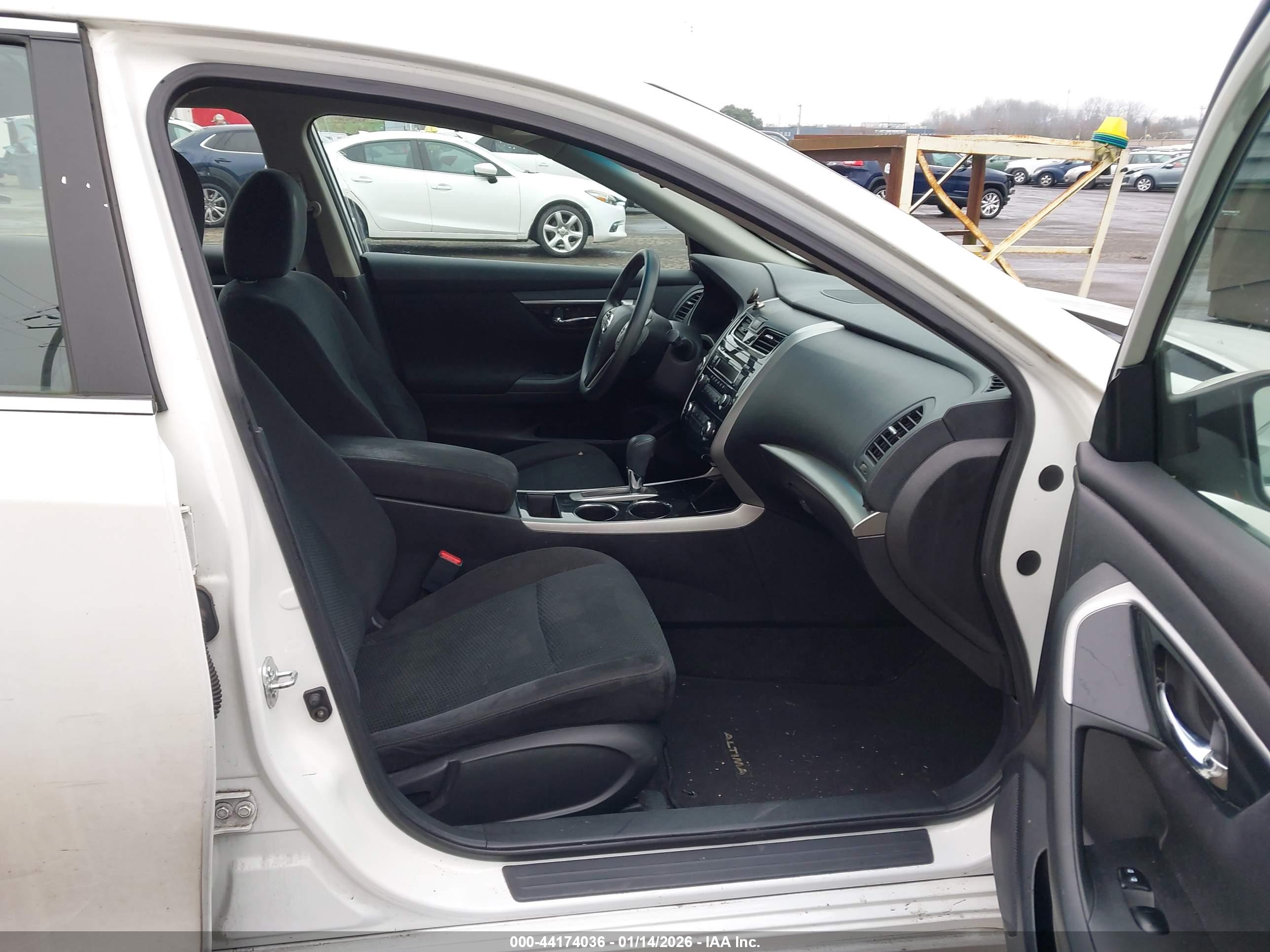 NISSAN ALTIMA image 5