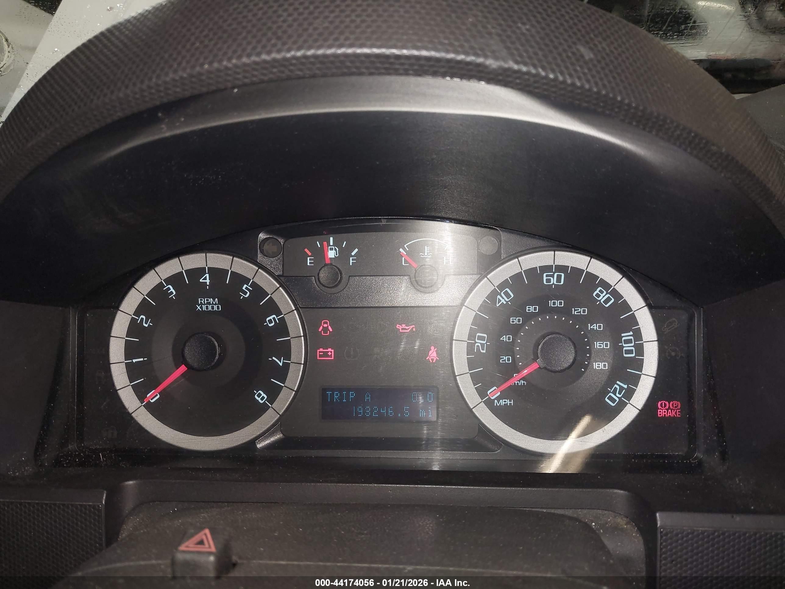 FORD ESCAPE image 7