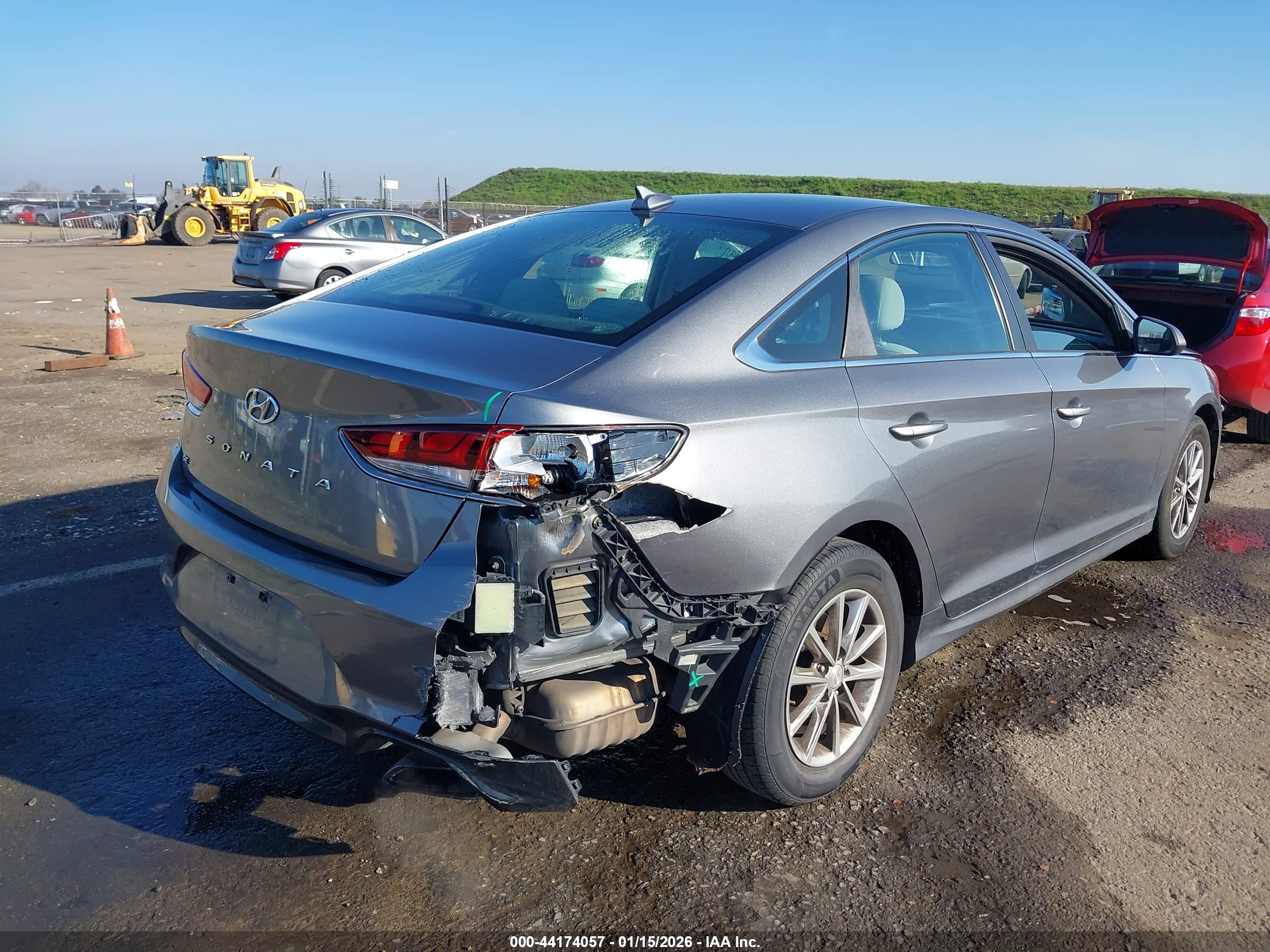 HYUNDAI SONATA image 6
